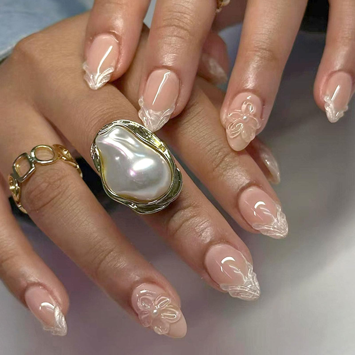 Short Press On Almond Fake Nails - Flower Acrylic Fall Nails Press Ons Full Cover Glue On Cute False Floral Stick On Nails for Women - 30 Pcs