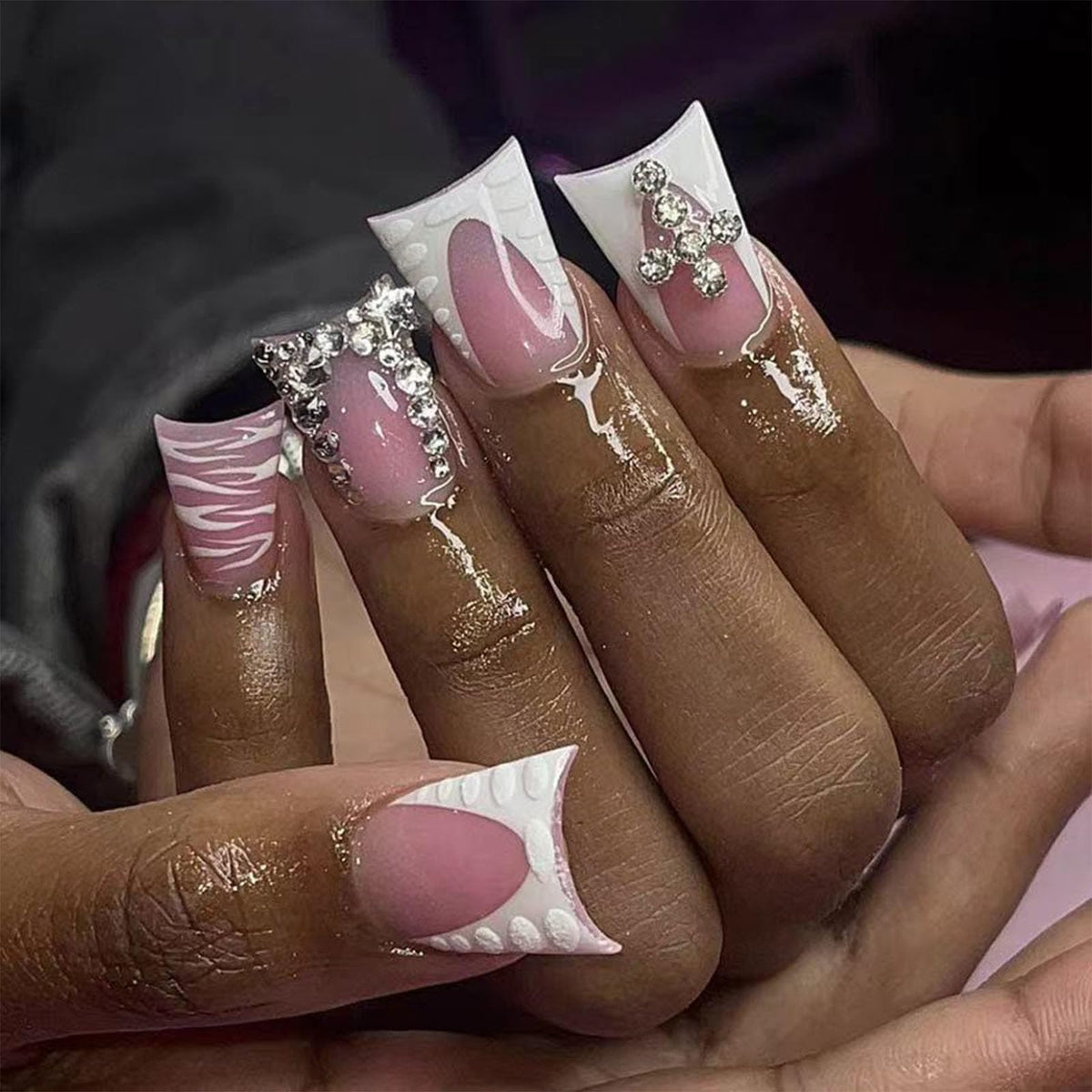 Short Press on Nails Square Fall Burgundy Fake Nails with Golden Glitter Designs Acrylic Nails Press ons Reusable Glue on Nails for Women and Girls Daily Wear 24 Pcs