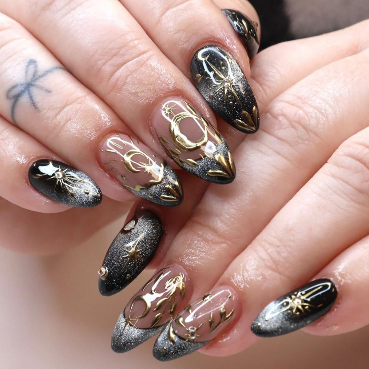 Summer Press on Nails Almond Pink Floral Shell Pearl Gold Dot Fake Women