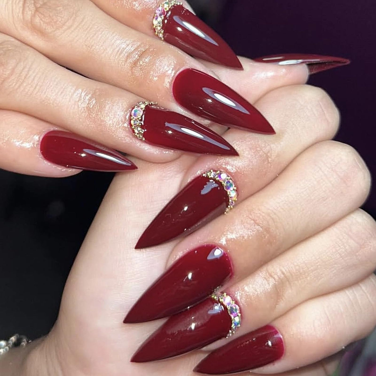 MISUD Press on Nails - Long Stiletto Fake Nails with Bling Glitter, Acrylic Luxury Rhinestone Design 24 pcs