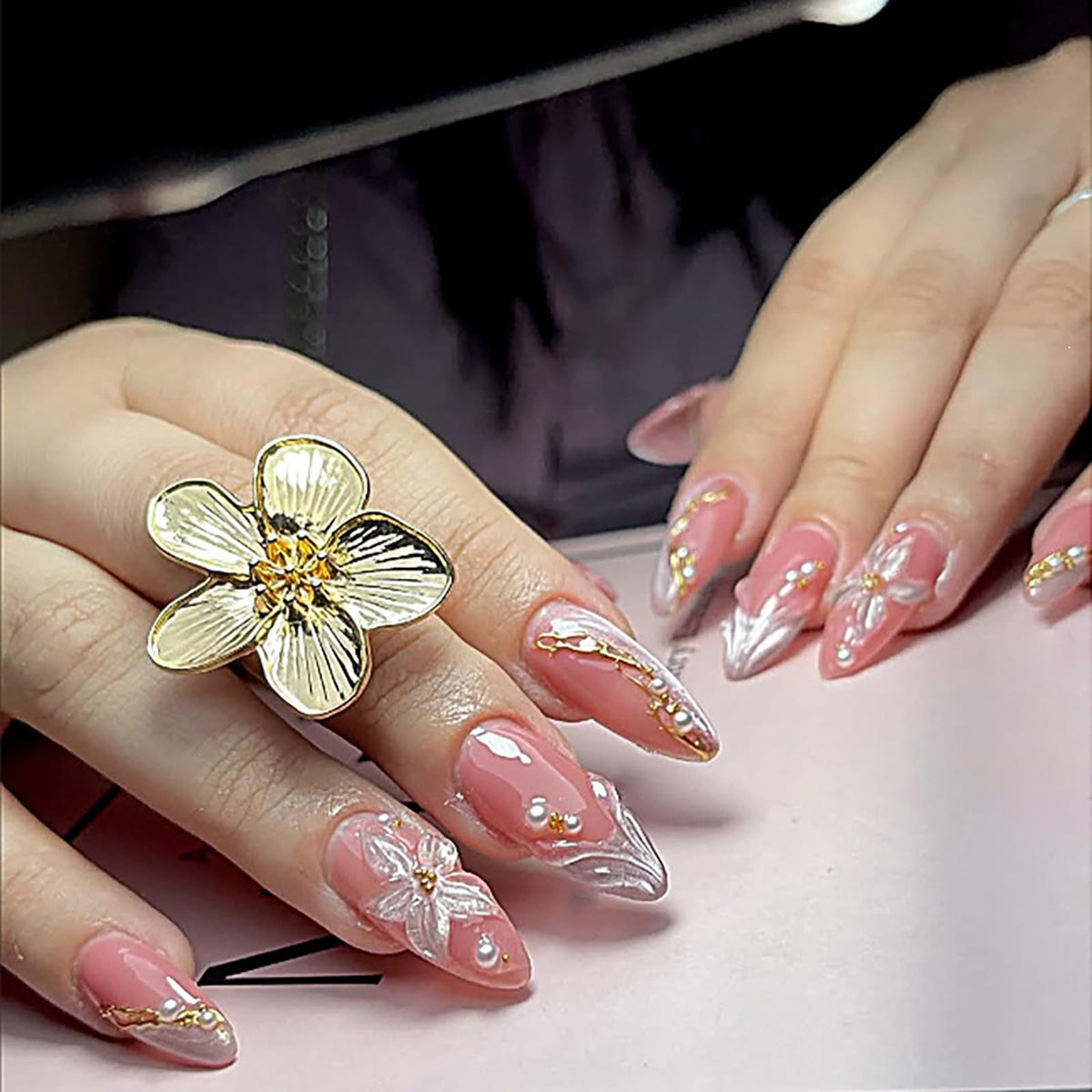 Summer Press on Nails Almond Pink Floral Shell Pearl Gold Dot Fake Women