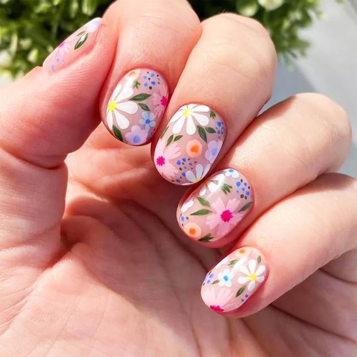 Press on Nails with Shimmer Design Glossy White French Tips Short Square False Nails Silver Glitter Fake Nail Nude Minimalist Stick on Fingernails Pink Glue on Nail for Women Bridal Daily Wear