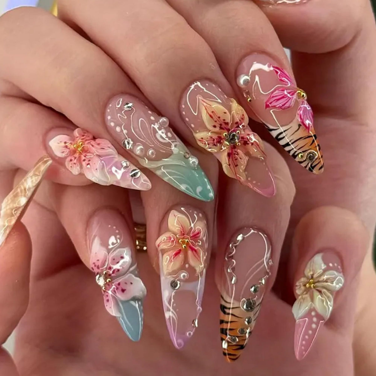Short Almond Press on Nails Nude Ombre Glossy Fake Nail 30pcs