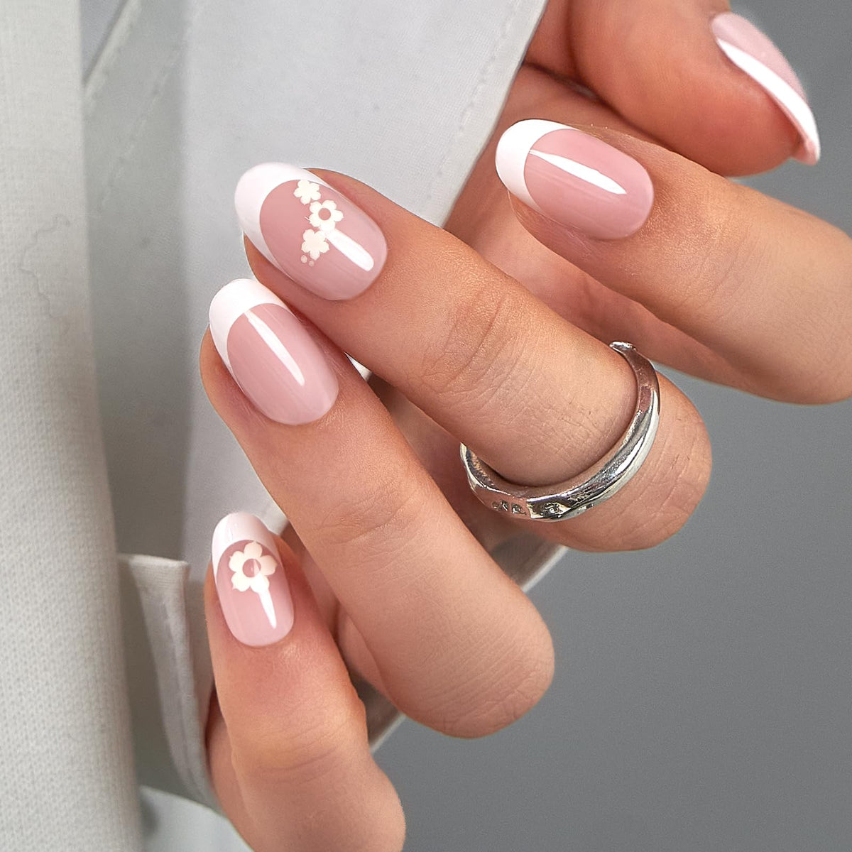 CurvLife Short Oval Chrome Nude Press On Nails, Champagne Pearl, Soft Gel