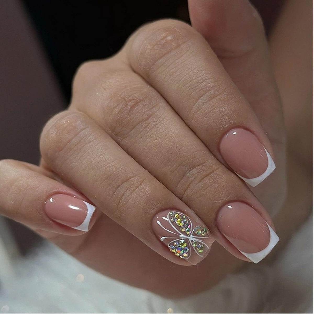 French Tip Press on Nails Glitter Petite Short Square Fake Nails Pink Nude Glossy Design Sparkly False Nails Glue on Nails with Full Cover Acrylic Stick for Women Girls Nail Decorations 24Pcs