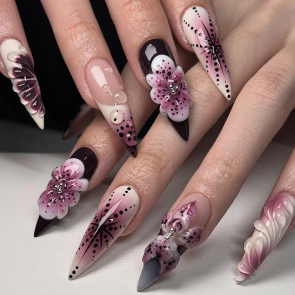 3D Gold Press on Nails Long Stiletto Fake Nails Glossy Nude Blue Full Cover
