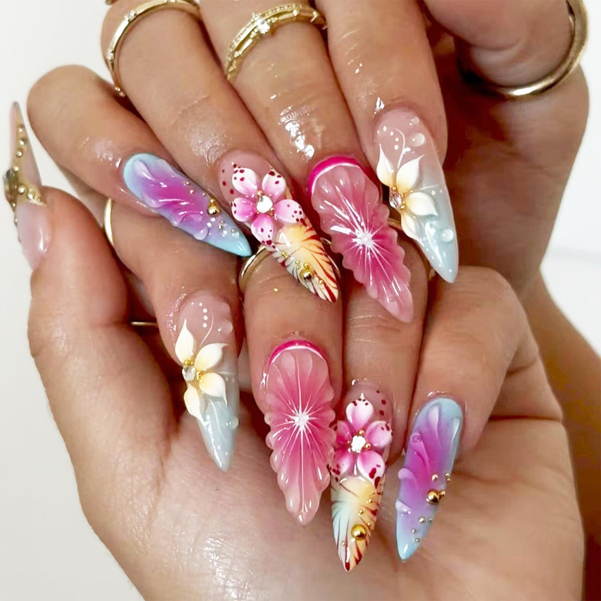 Short Almond Press on Nails Nude Ombre Glossy Fake Nail 30pcs