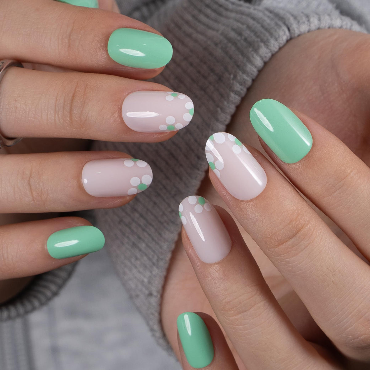 CurvLife Short Oval Chrome Nude Press On Nails, Champagne Pearl, Soft Gel