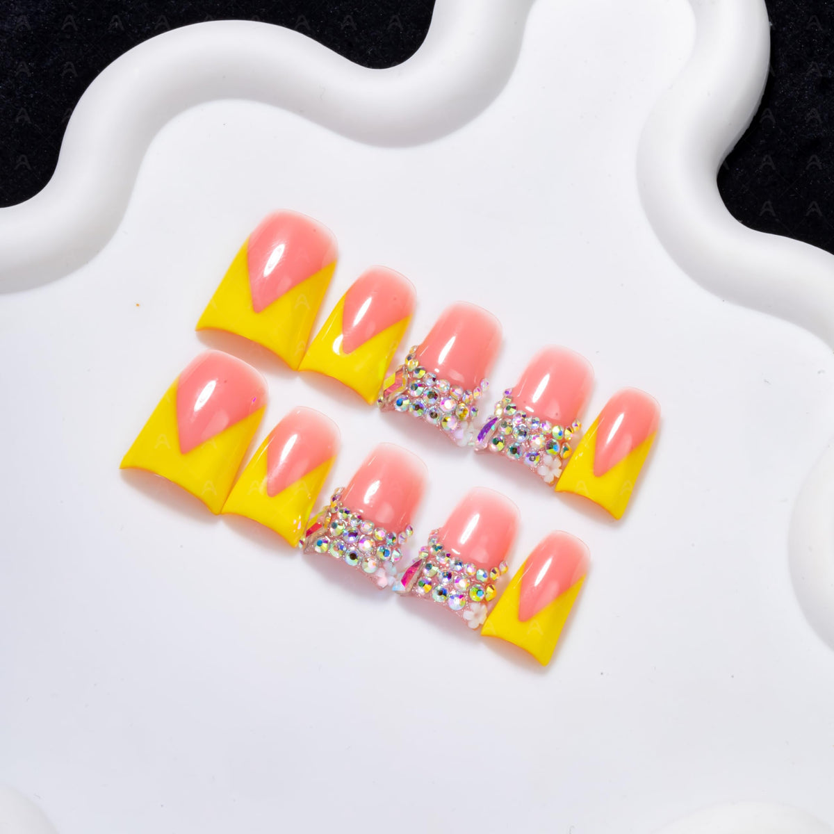 10 Pieces Luxury Acrylic Press On Nails Short Handmade Duck Nails, Pink Thickened False Nails, Rhinestone And 3D Red Lips, Reusable Fake Nails, Acrylic Nails (L)