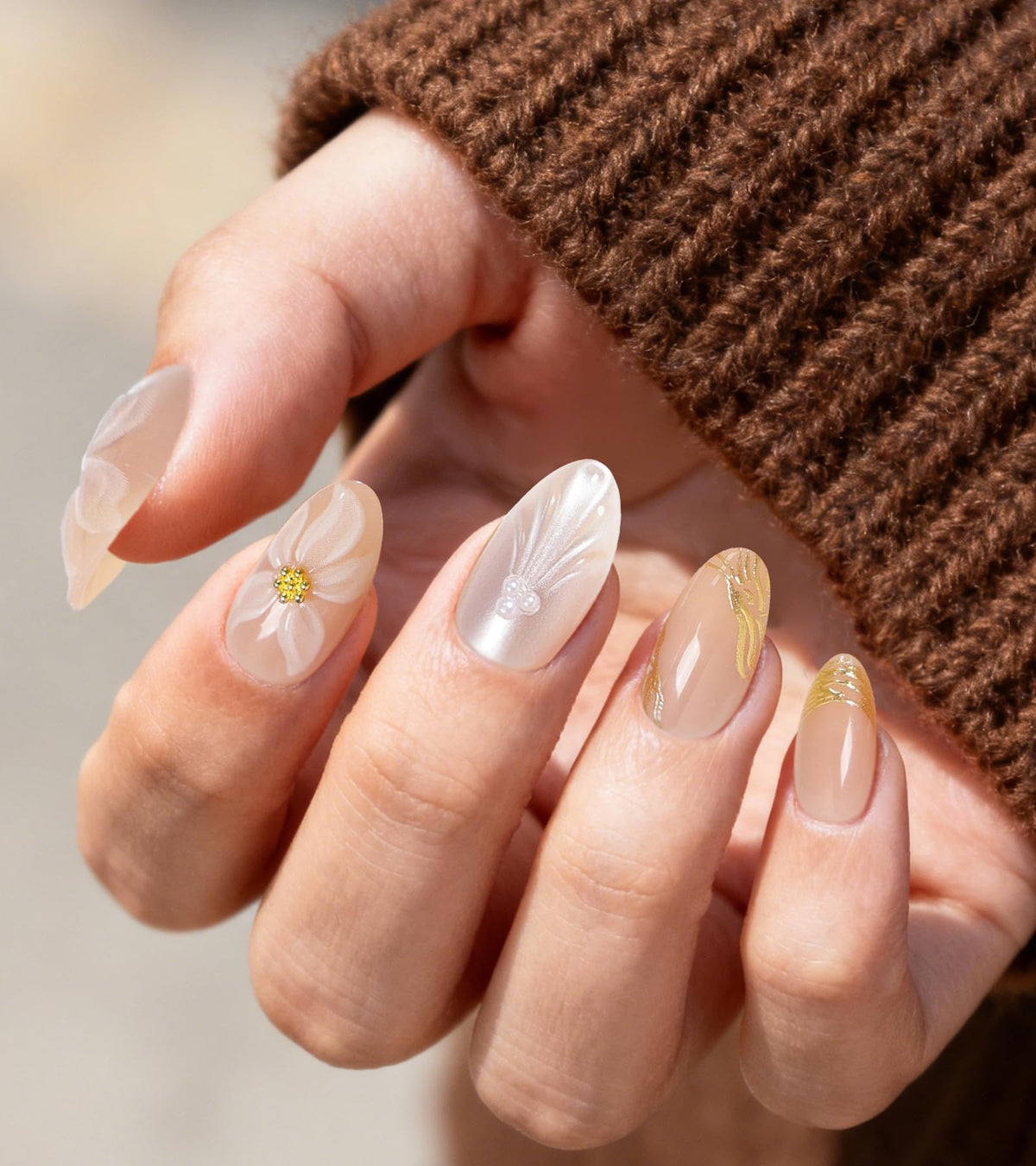 Artquee Press on Nails Short Soft Pink Almond False Tips Glossy Reusable Fake Stick on Nails Kit for Women - 32 Pcs 16 Sizes
