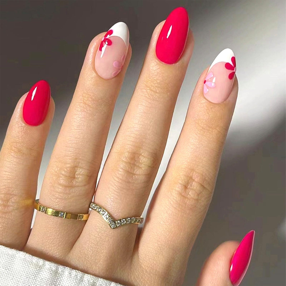 Short Press On Almond Fake Nails - Flower Acrylic Fall Nails Press Ons Full Cover Glue On Cute False Floral Stick On Nails for Women - 30 Pcs
