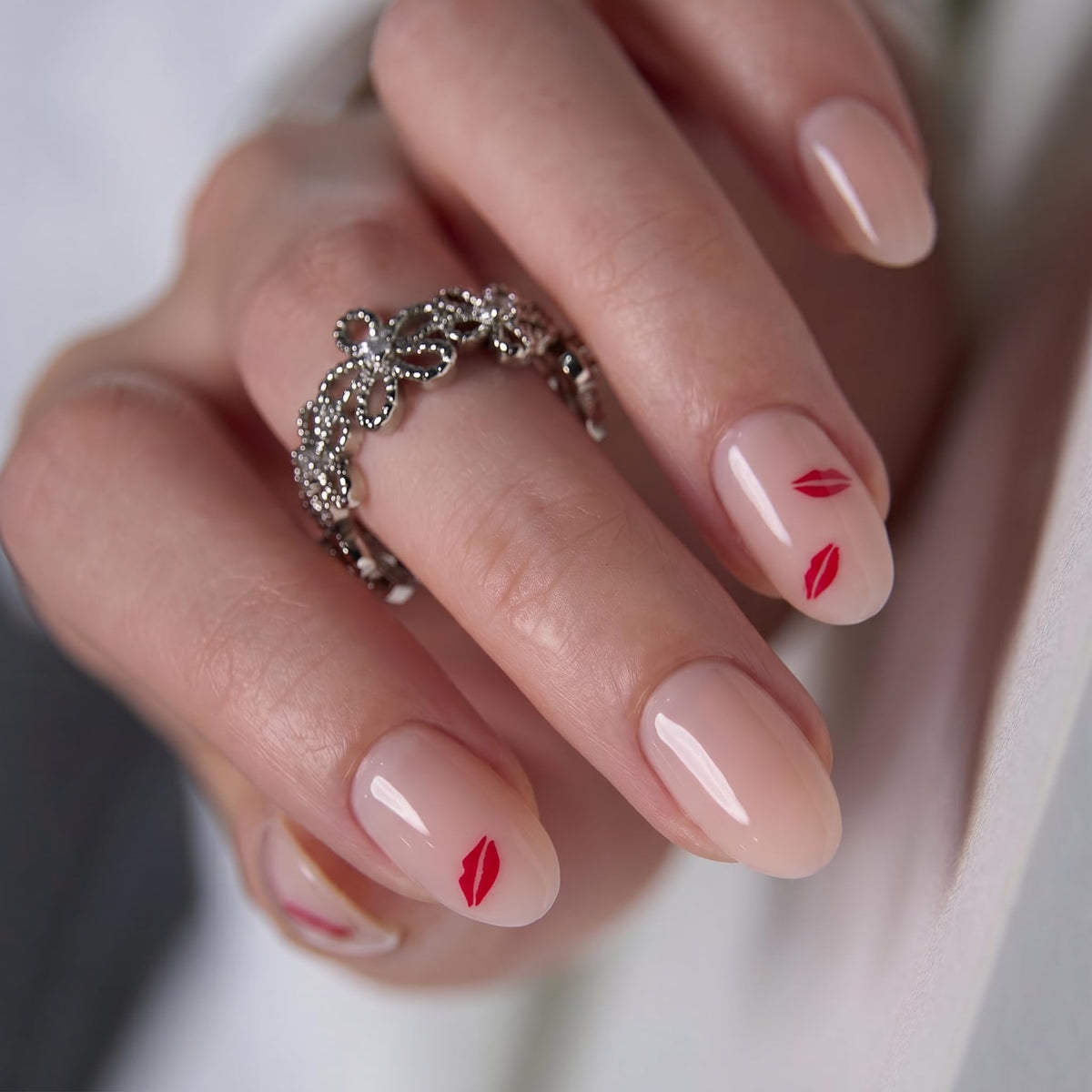 CurvLife Short Oval Chrome Nude Press On Nails, Champagne Pearl, Soft Gel