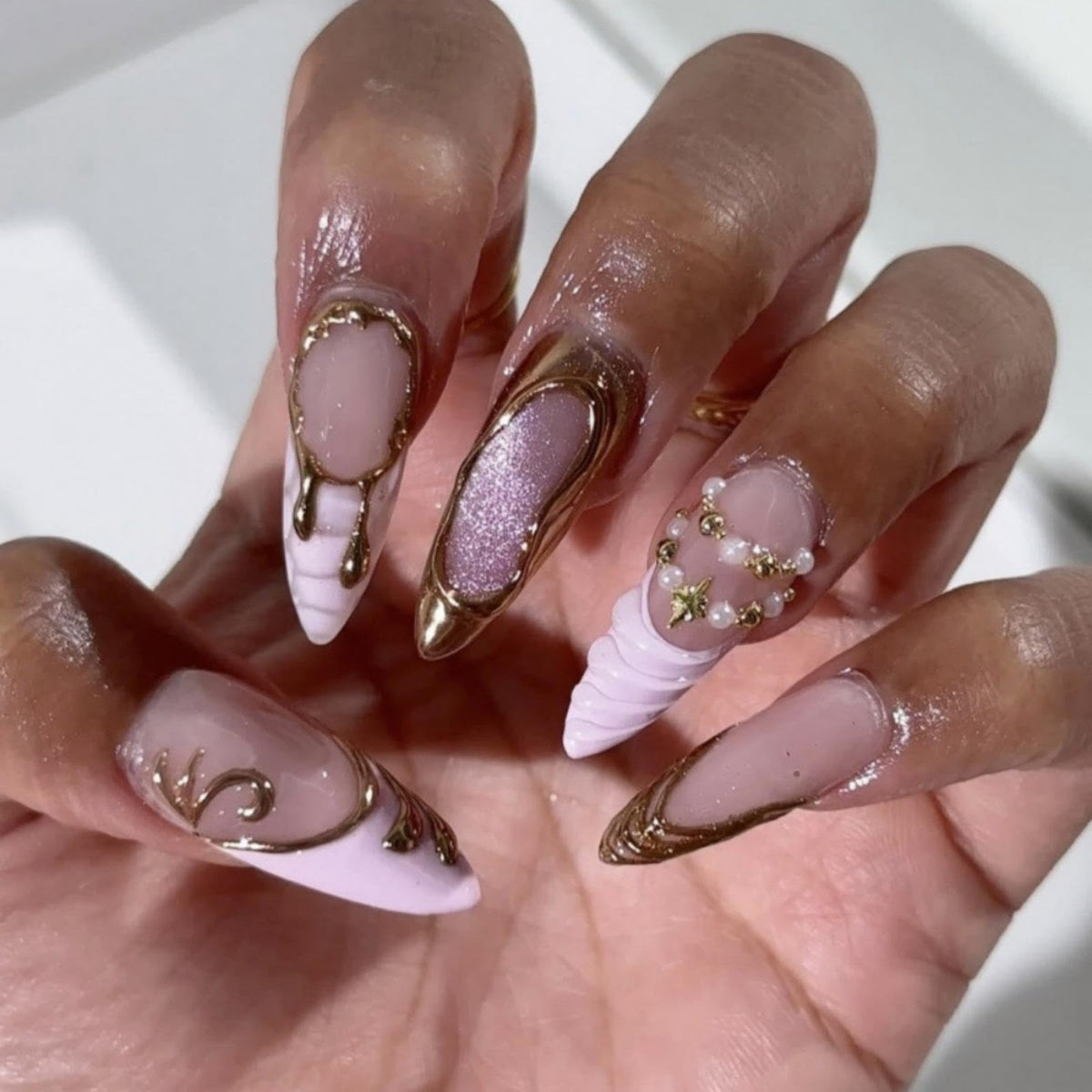 French Tips Press on Nails Medium Almond Nails Press on with 5D Flower Charm Design Glossy Brown Glue on Nails Water Ripple Rhinestones Fake Nail Reusable Fall Winter Nail for Women Manicure 24Pcs