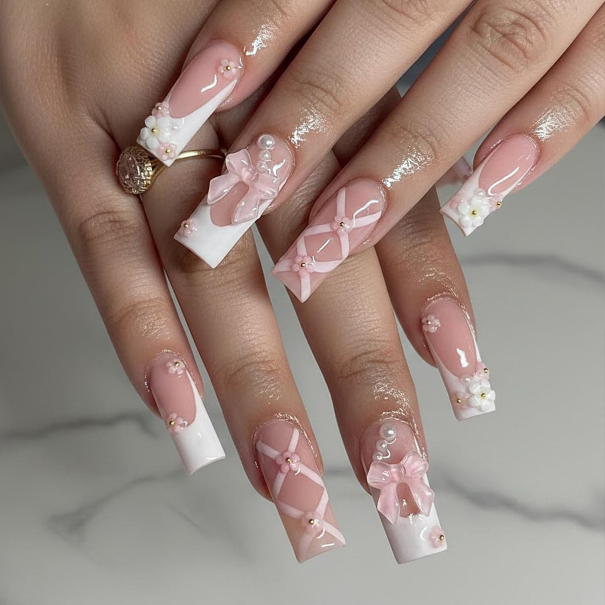 Short Square Press on Nails Flower White French Tip Fake Nails with 3D Floral Gold Bead Designs Glossy Reusable Full Cover Stick on False Nail Set for Women 24 Pcs