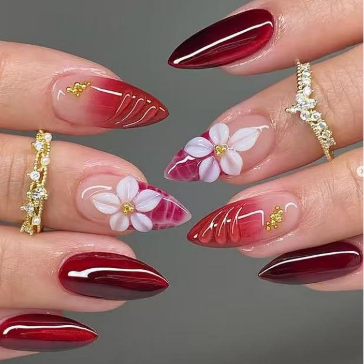 Short Almond Press on Nails Nude Ombre Glossy Fake Nail 30pcs