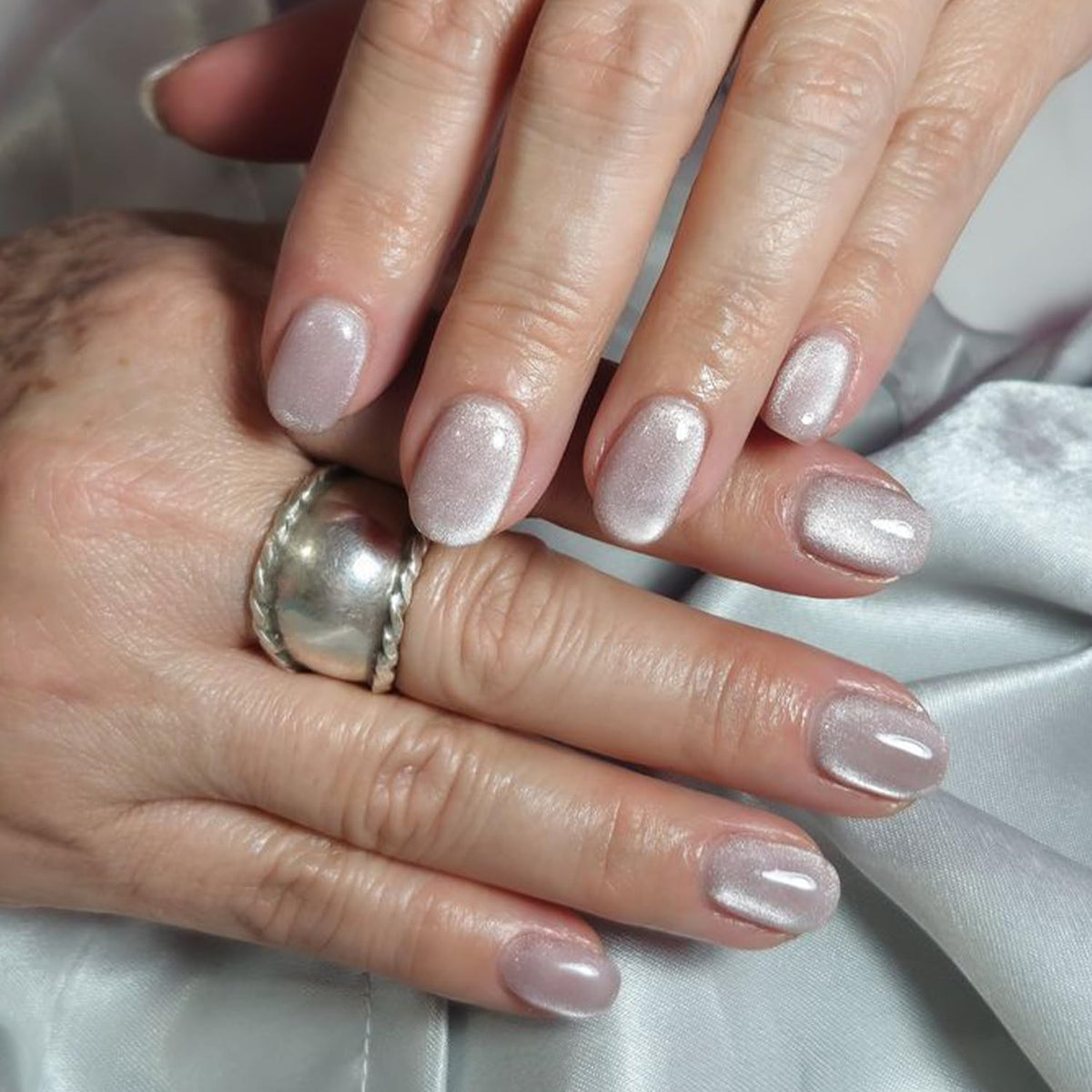 modelones French Tip Press On Nails, Short Oval Fake Nails Nails Press Ons