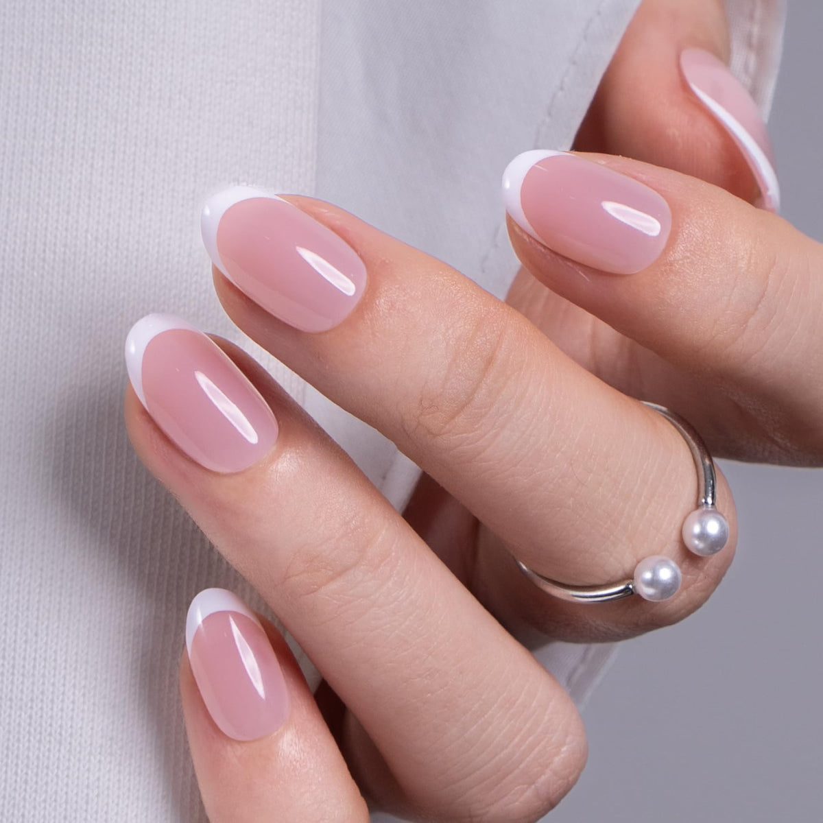 CurvLife Short Oval Chrome Nude Press On Nails, Champagne Pearl, Soft Gel