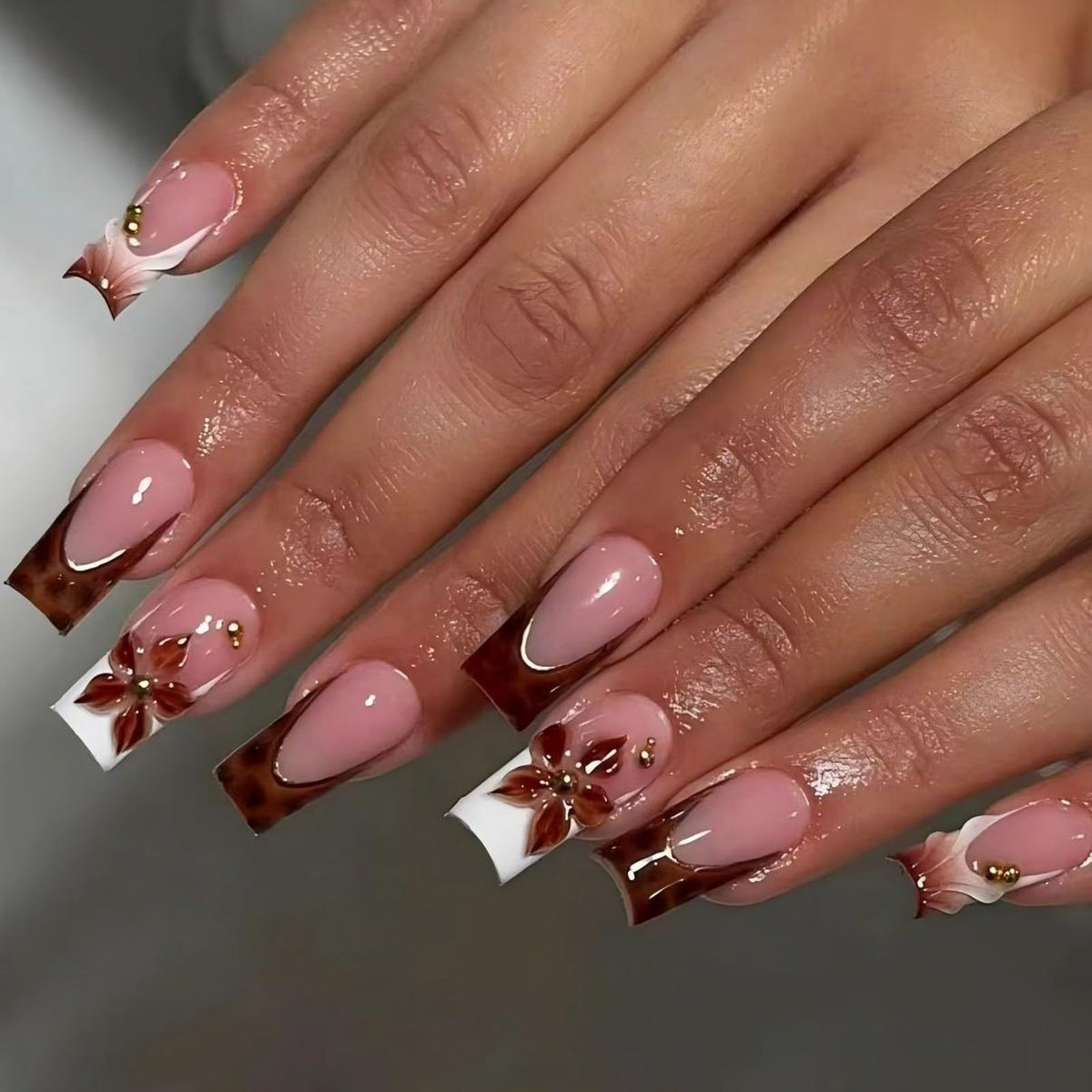 Almond Press on Nails Medium Fake Nails with 5D Metal Lines Charm Design Glossy Pink Nails Press on Curve Glue on Nails Reusable Luxury Silver Beads Acrylic Nail for Women 24Pcs