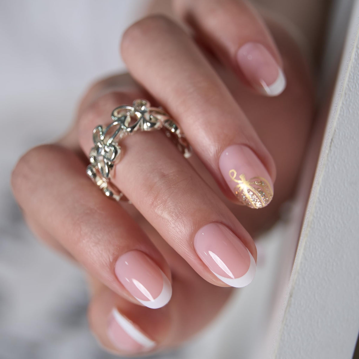 CurvLife Short Oval Chrome Nude Press On Nails, Champagne Pearl, Soft Gel
