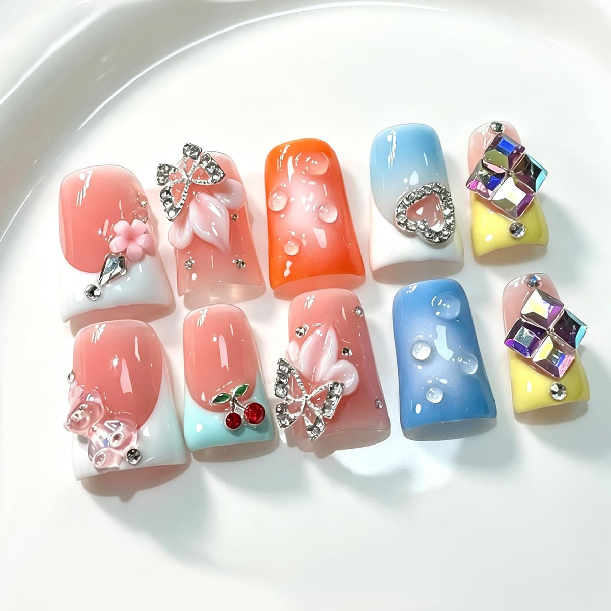 RIICFDD Medium Duck Press on Nails Rhinestone French Handmade Nails(S)