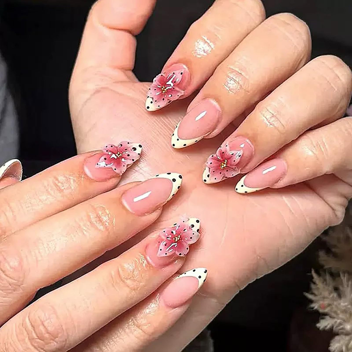 Long Almond Glitter Press on Nails Nude Pink Fashion Gold Fake Nails Full Cover Sparkling Stick On Nails Glossy Thin Design Glue on Nails for Girl Women False Nails Daily Office Party Wedding 24 Pcs