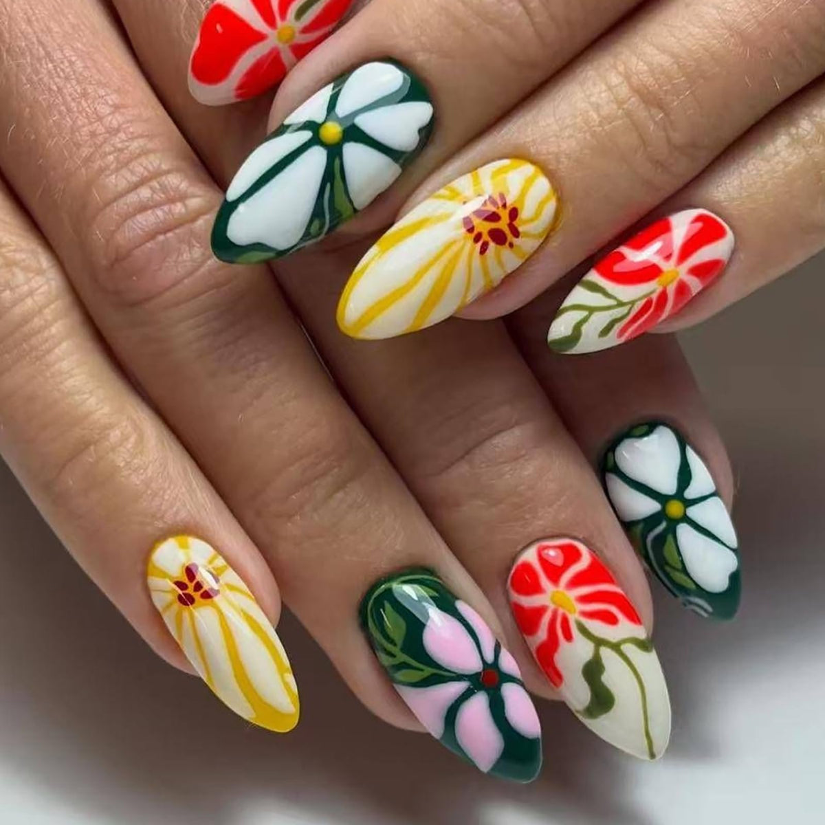 Summer Press on Nails Almond Pink Floral Shell Pearl Gold Dot Fake Women