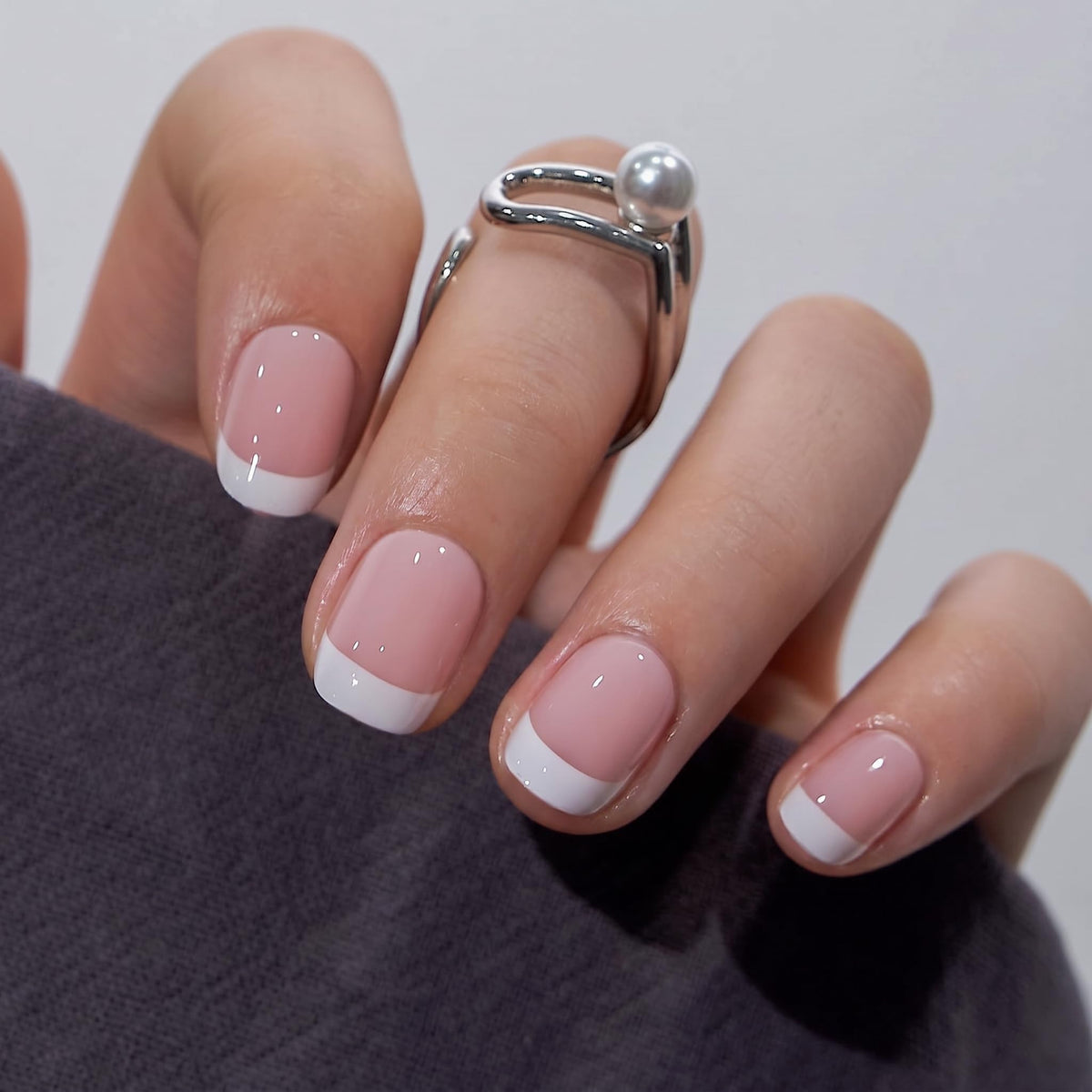 CurvLife Short Oval Chrome Nude Press On Nails, Champagne Pearl, Soft Gel
