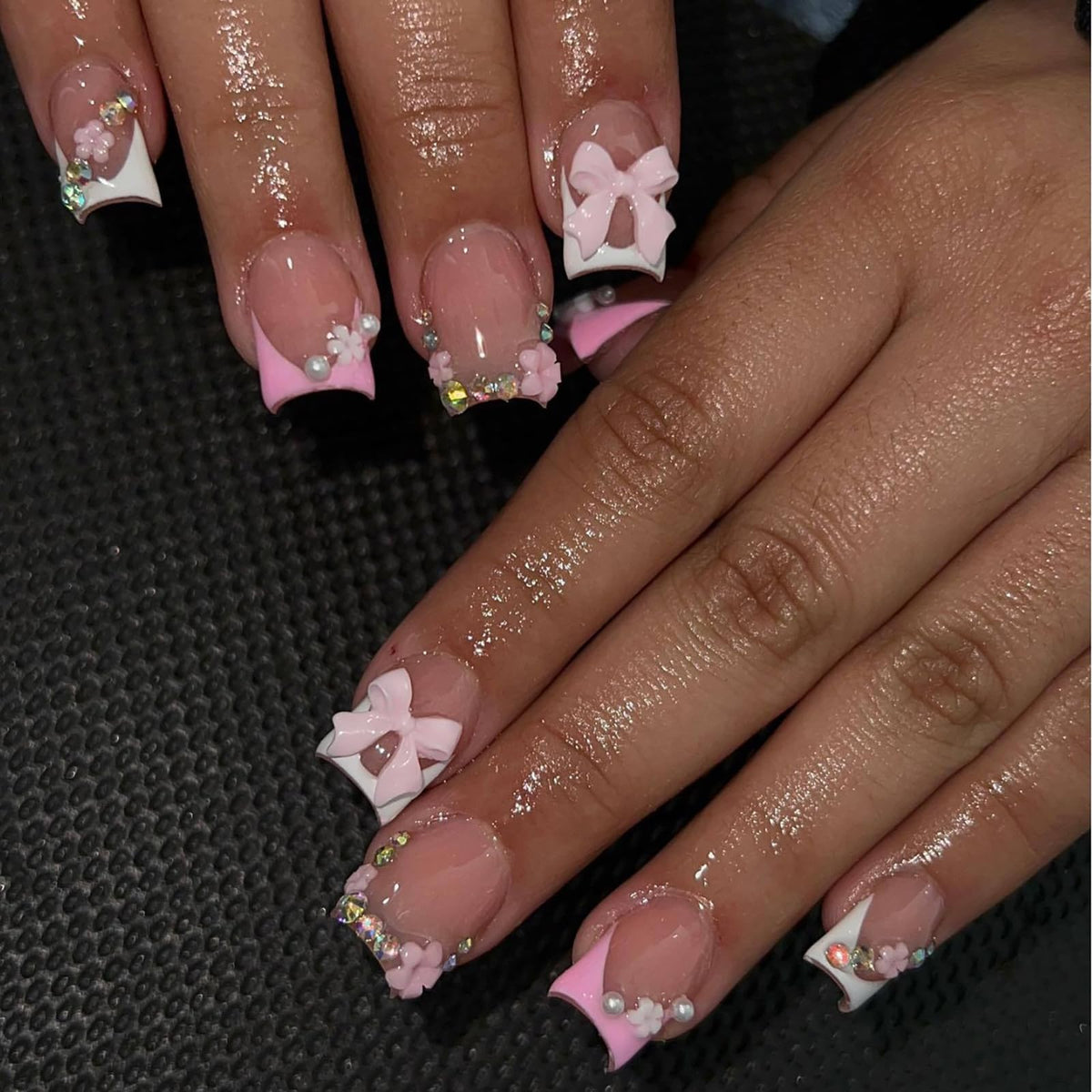 French Tip Press on Nails Glitter Petite Short Square Fake Nails Pink Nude Glossy Design Sparkly False Nails Glue on Nails with Full Cover Acrylic Stick for Women Girls Nail Decorations 24Pcs