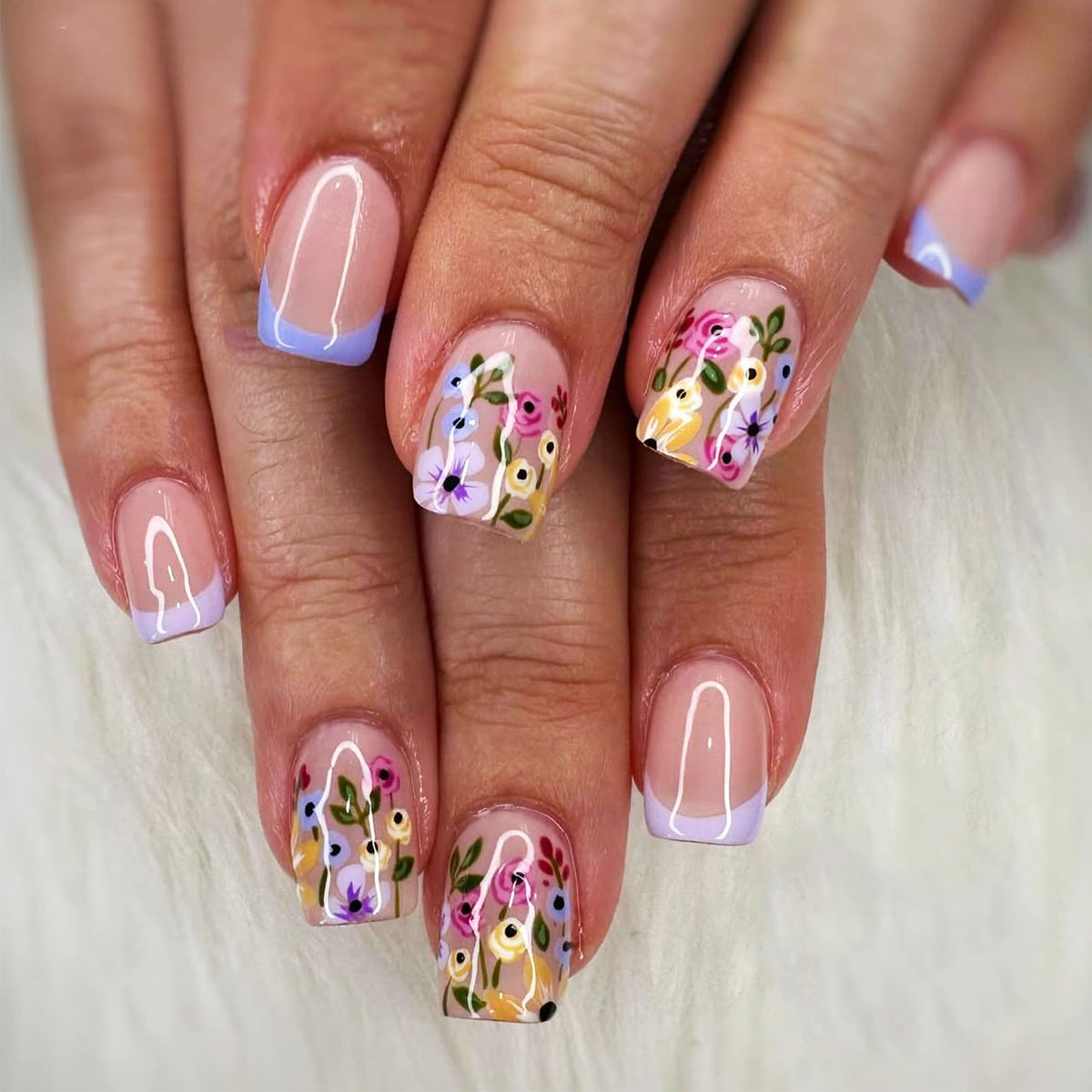 Press on Nails with Shimmer Design Glossy White French Tips Short Square False Nails Silver Glitter Fake Nail Nude Minimalist Stick on Fingernails Pink Glue on Nail for Women Bridal Daily Wear