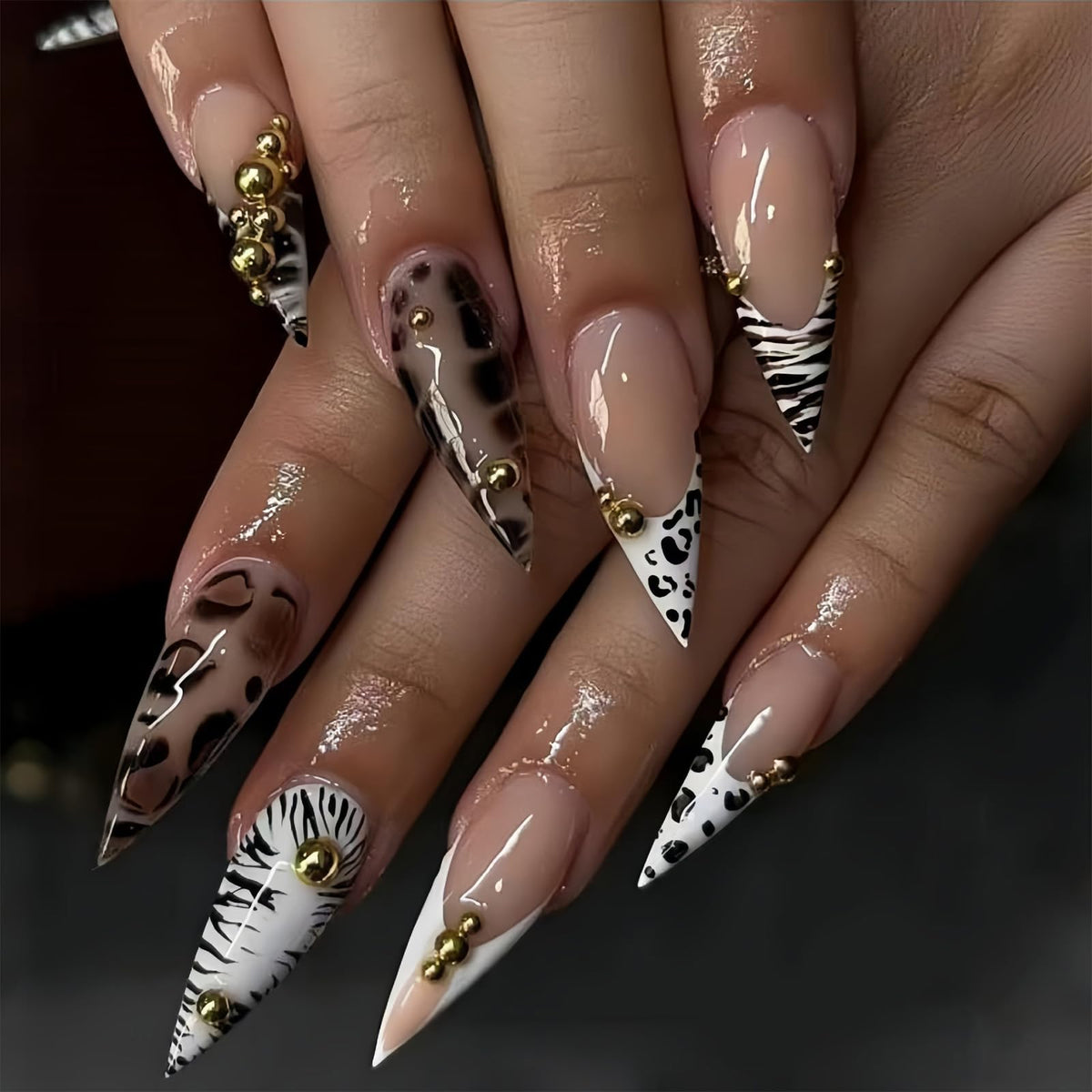 SINHOT Stiletto Press on Nails Long Fake Nails Glossy Glue on Nails Luxury Rhinestones Acrylic Nail White Bling Glitter Almond Artificial Nail Stick on False Nail with Design 24pcs