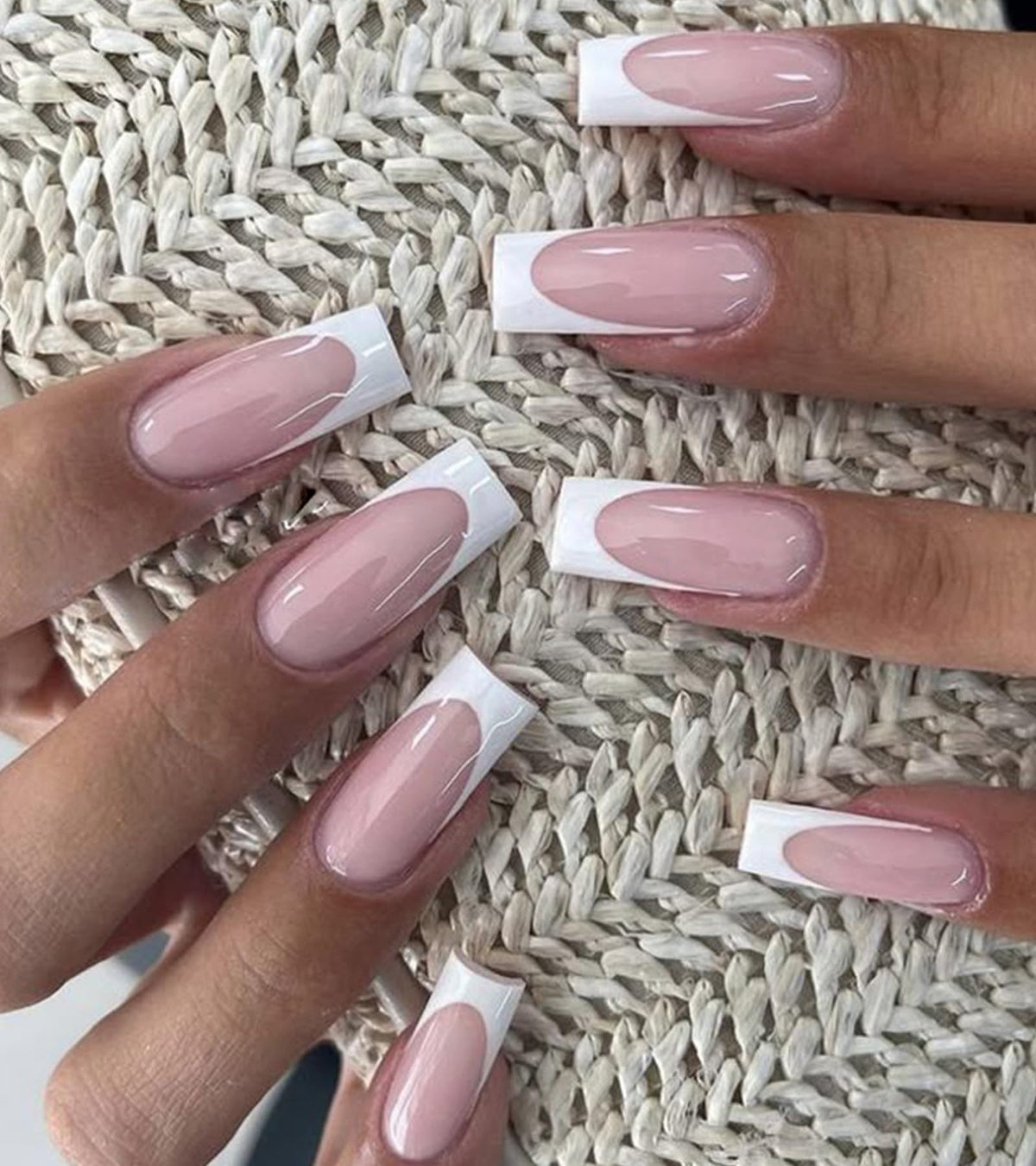 Artquee Press on Nails Short Soft Pink Almond False Tips Glossy Reusable Fake Stick on Nails Kit for Women - 32 Pcs 16 Sizes