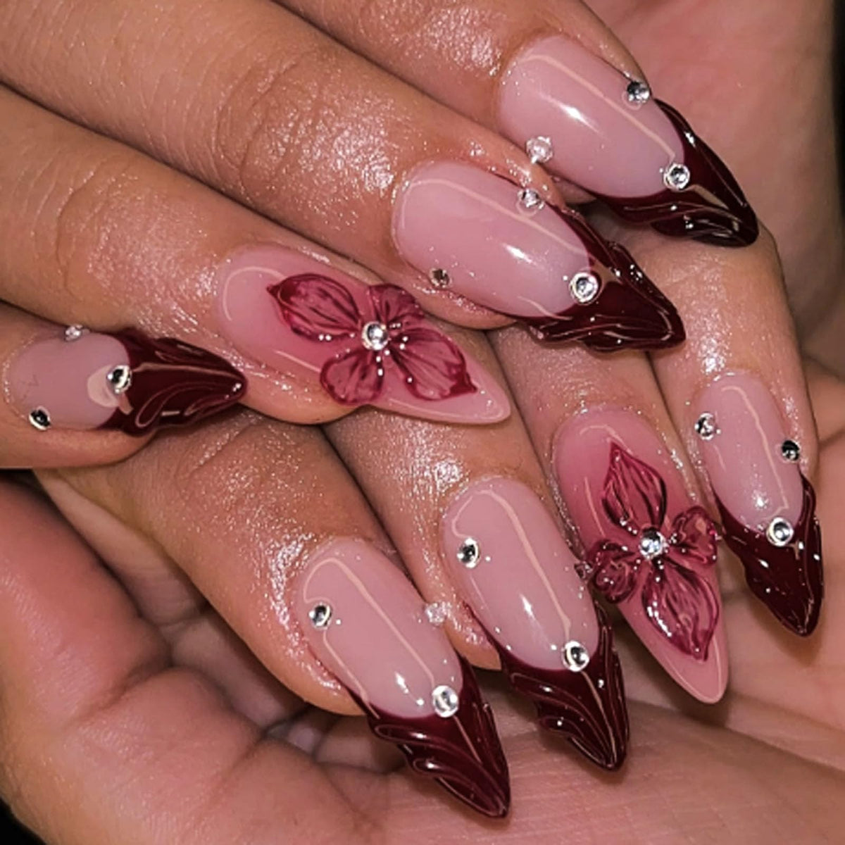 Spring Press on Nails Almond Medium Fake Nails with White Flower Designs French Tip Nails Press ons Light Green False Nails Glossy Glue on Nails Acrylic Nails Nude Stick on Nails for Women 24Pcs