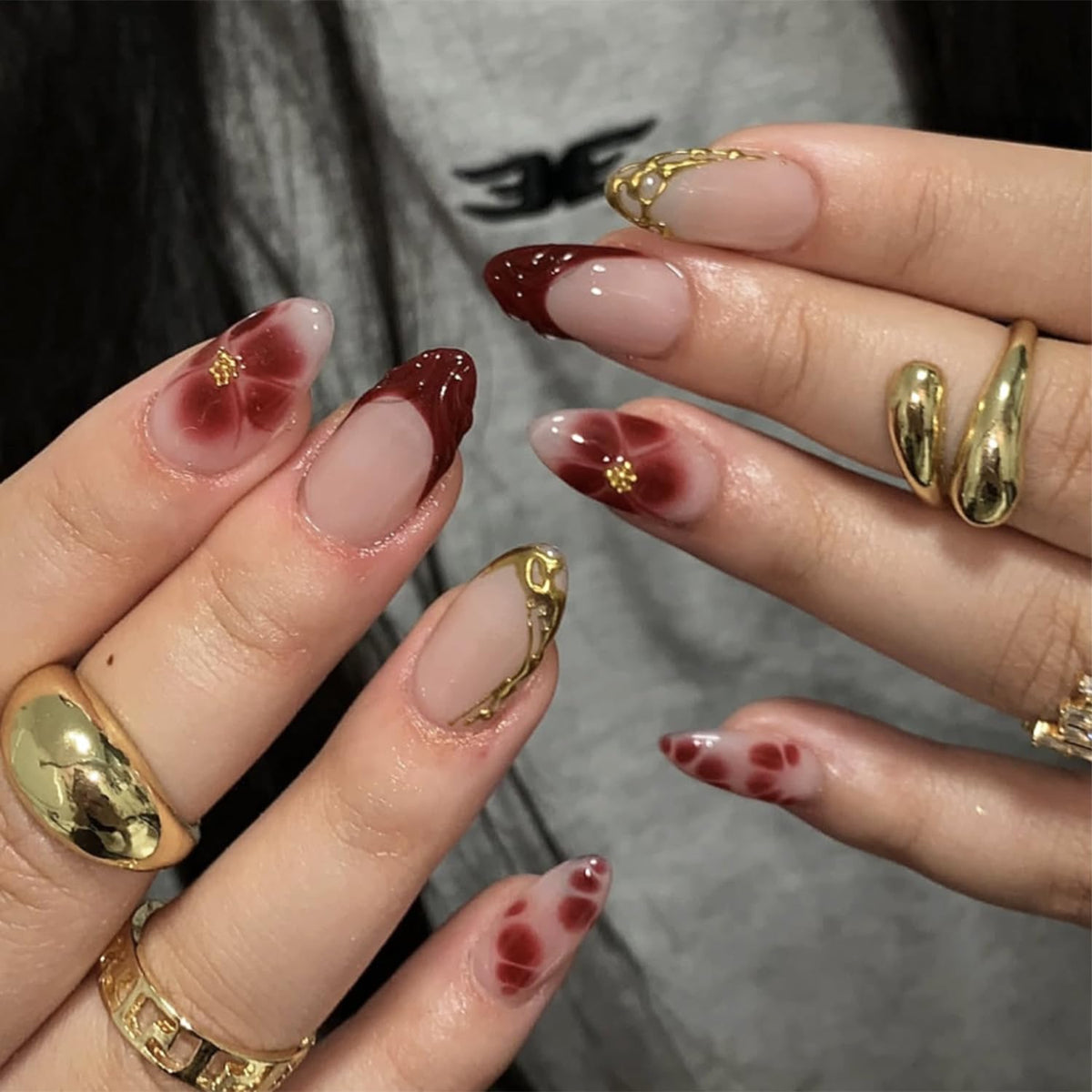 24pcs White French Tip Press on Nails Medium Almond Fake Nails with 3D Bow Acrylic Nails Design Gold Line Stick on Nails French False Nails Kit Full Cover Glue on Nails for Women Nail Decoration