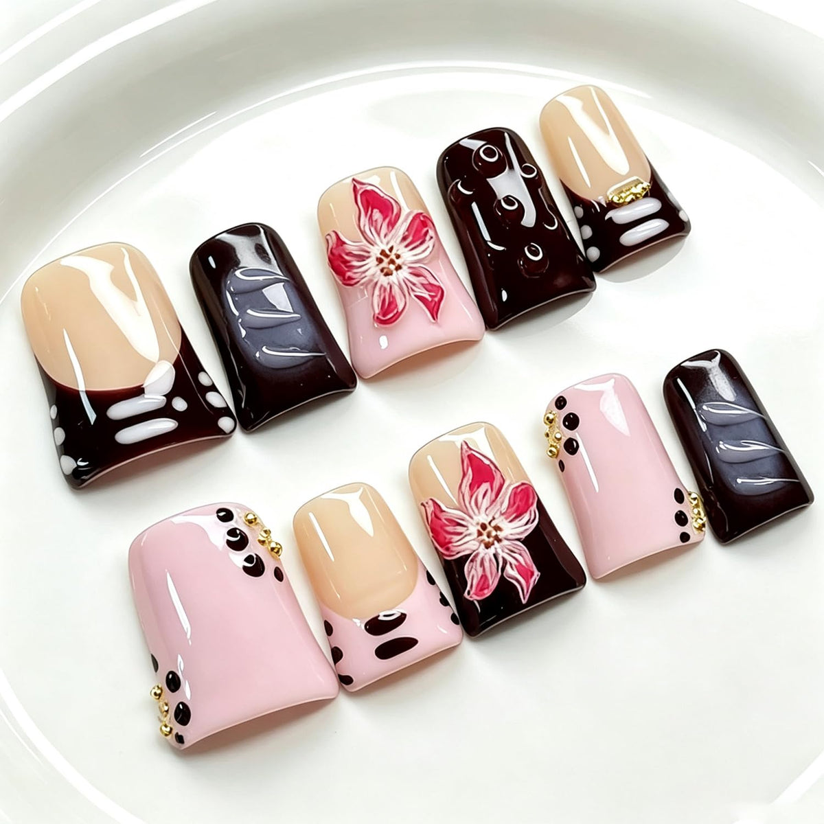 RIICFDD Medium Duck Press on Nails Rhinestone French Handmade Nails(S)