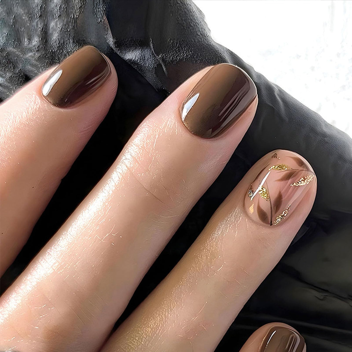Short Press on Nails Square Fall Burgundy Fake Nails with Golden Glitter Designs Acrylic Nails Press ons Reusable Glue on Nails for Women and Girls Daily Wear 24 Pcs