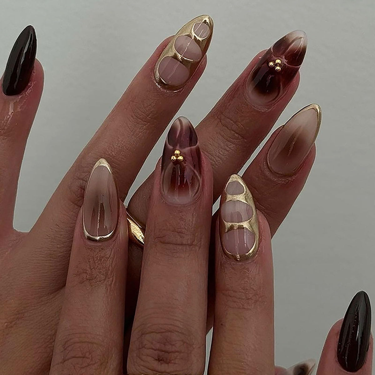 Spring Press on Nails Almond Medium Fake Nails with White Flower Designs French Tip Nails Press ons Light Green False Nails Glossy Glue on Nails Acrylic Nails Nude Stick on Nails for Women 24Pcs