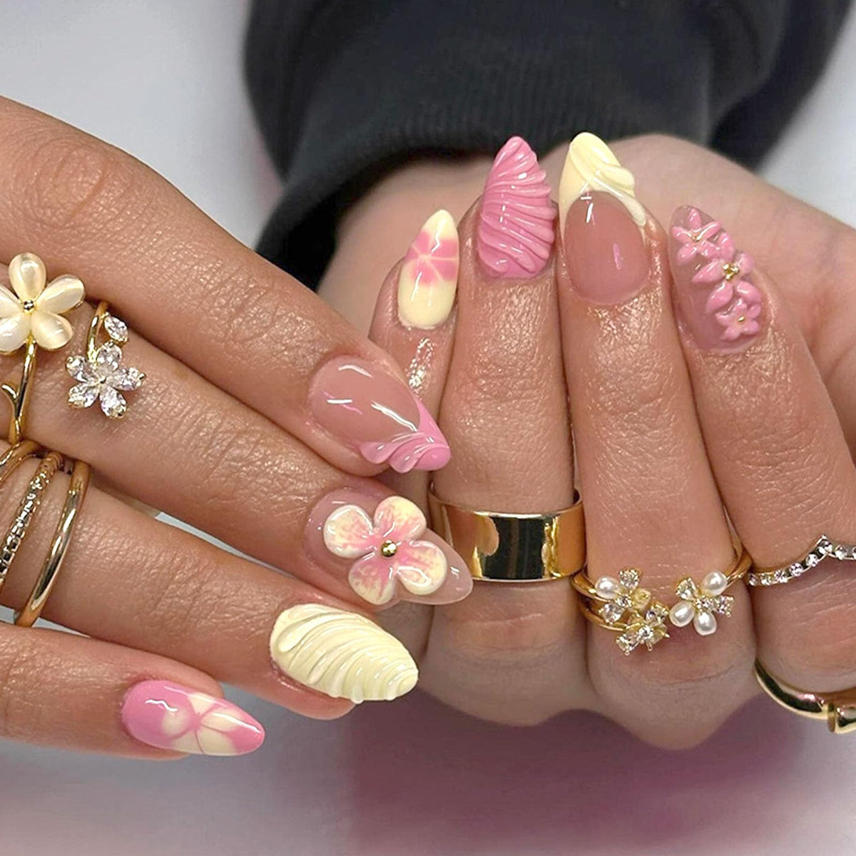 Short Press On Almond Fake Nails - Flower Acrylic Fall Nails Press Ons Full Cover Glue On Cute False Floral Stick On Nails for Women - 30 Pcs