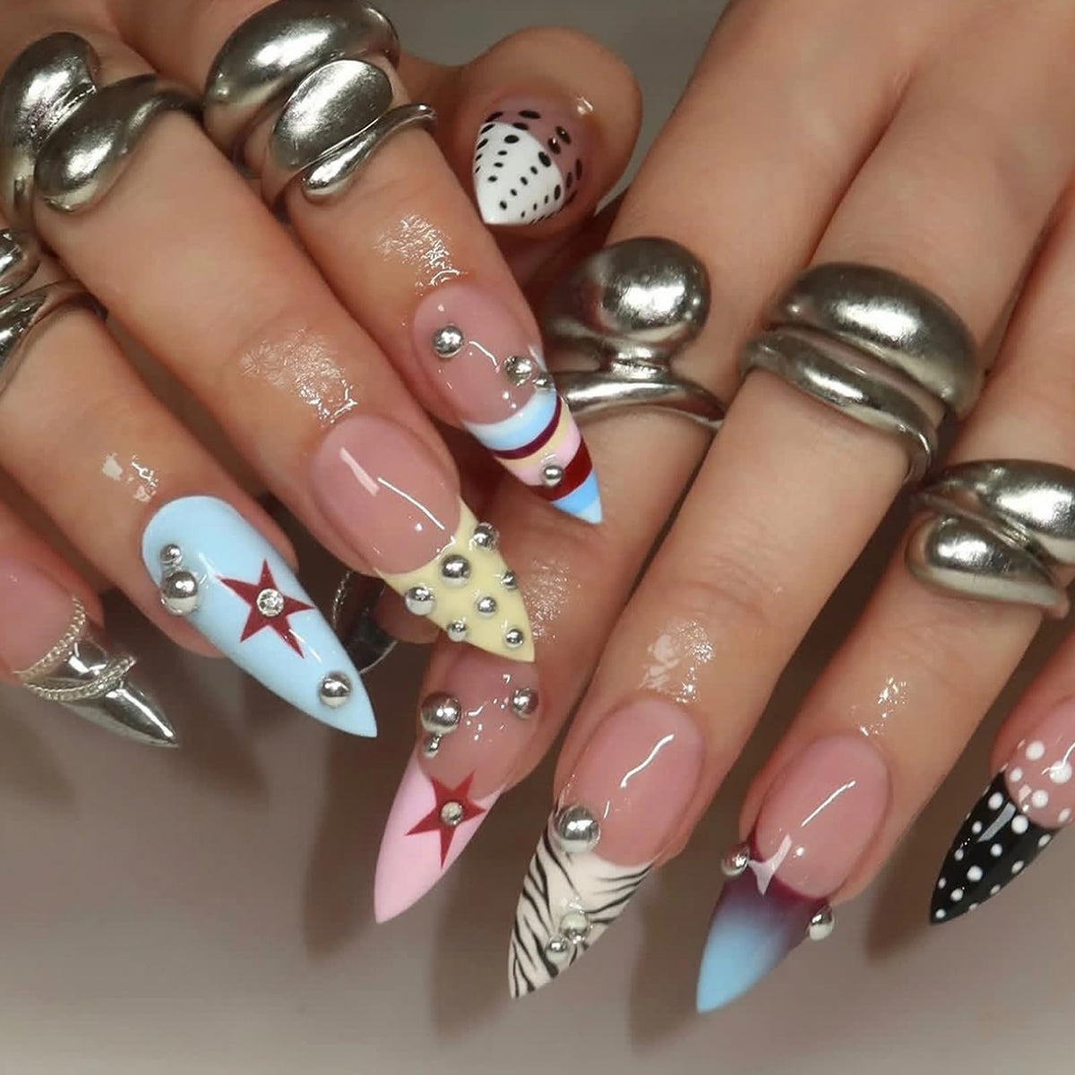 MISUD Press on Nails - Long Stiletto Fake Nails with Bling Glitter, Acrylic Luxury Rhinestone Design 24 pcs