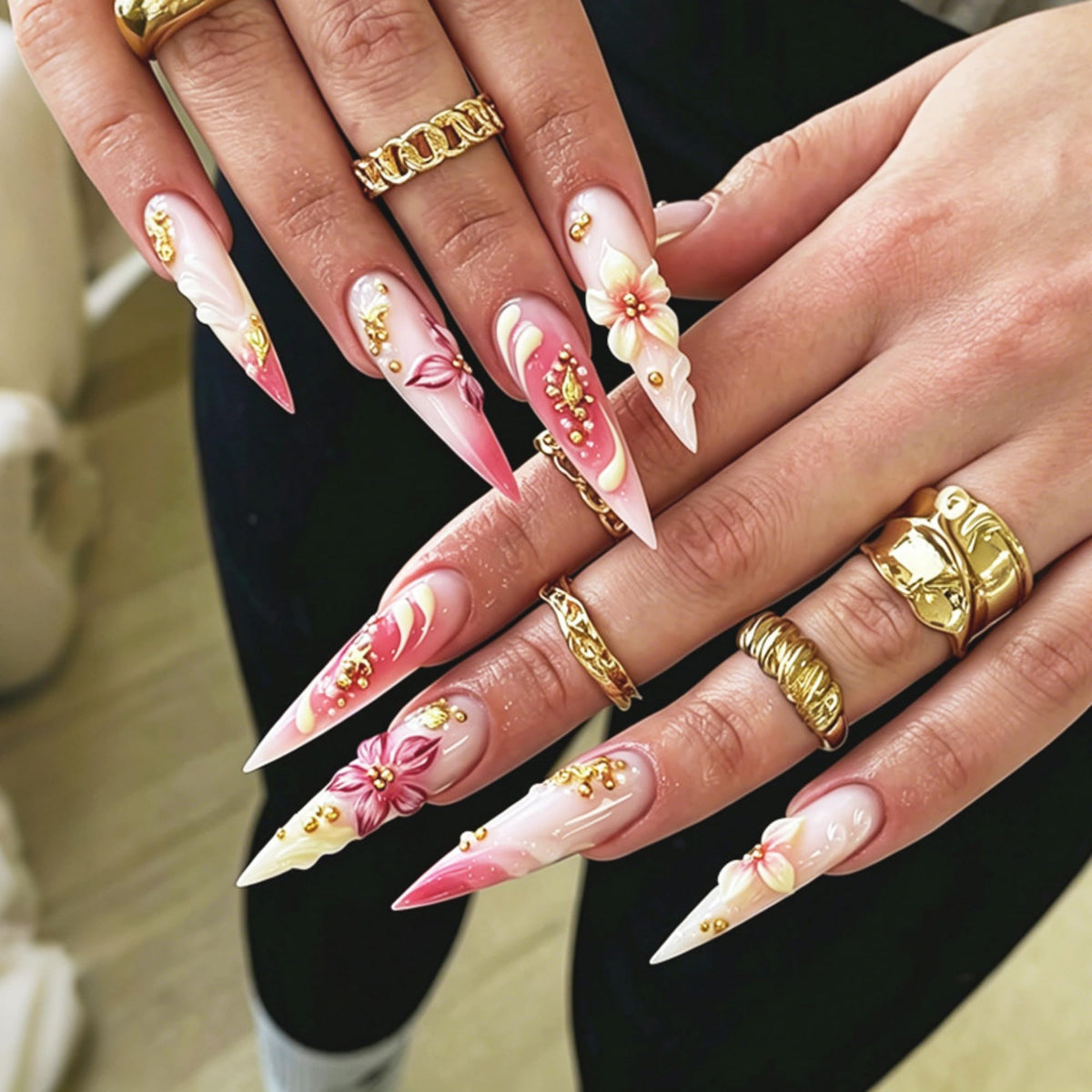 Short Almond Press on Nails Nude Ombre Glossy Fake Nail 30pcs