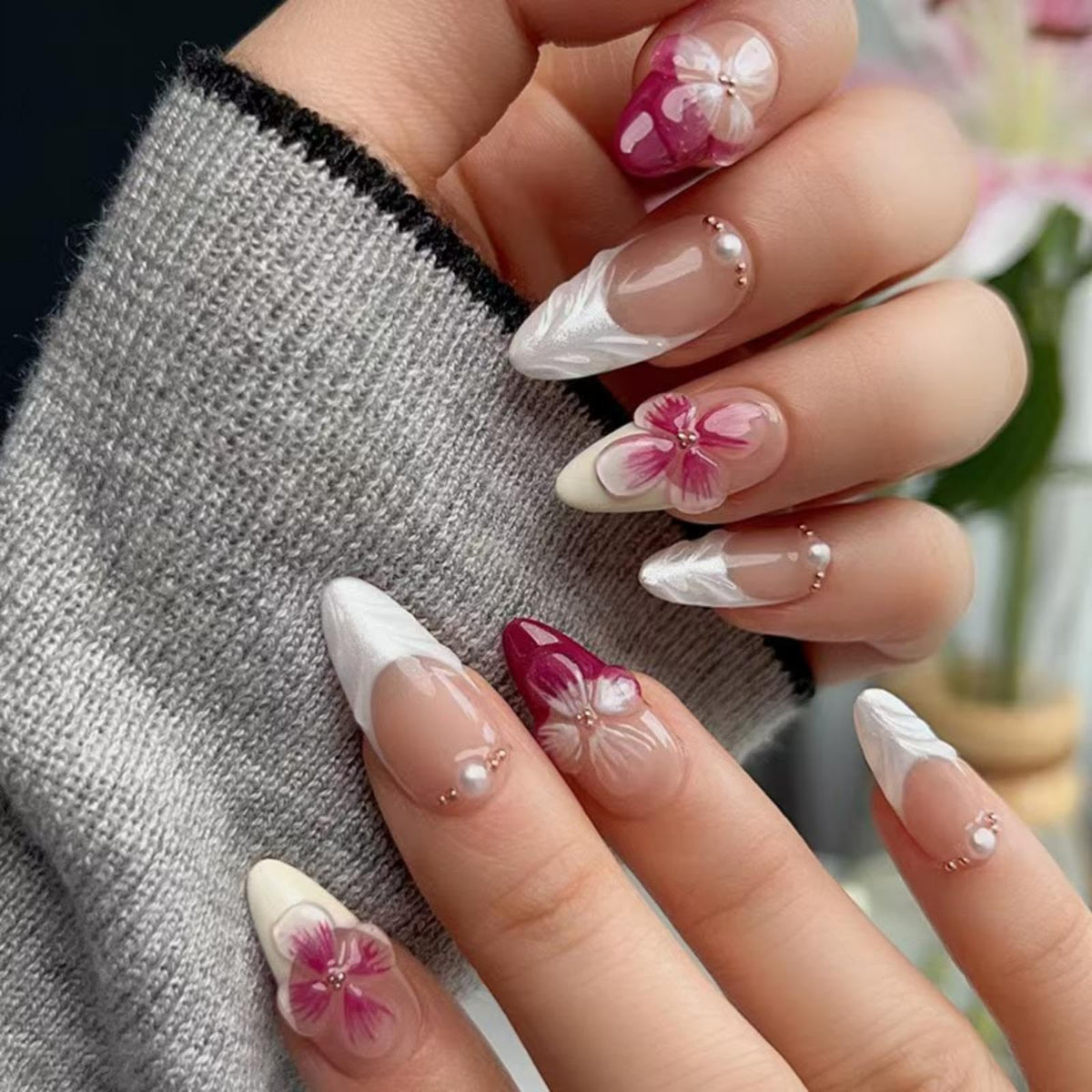 Silver Glitter Press on Nails French Tip Fake Nails Medium Almond False Nail with Rhinestone Design Nude Glossy Artificial Acrylic Full Cover Diamond Glue on Nail for Women Christmas Manicure 24Pcs