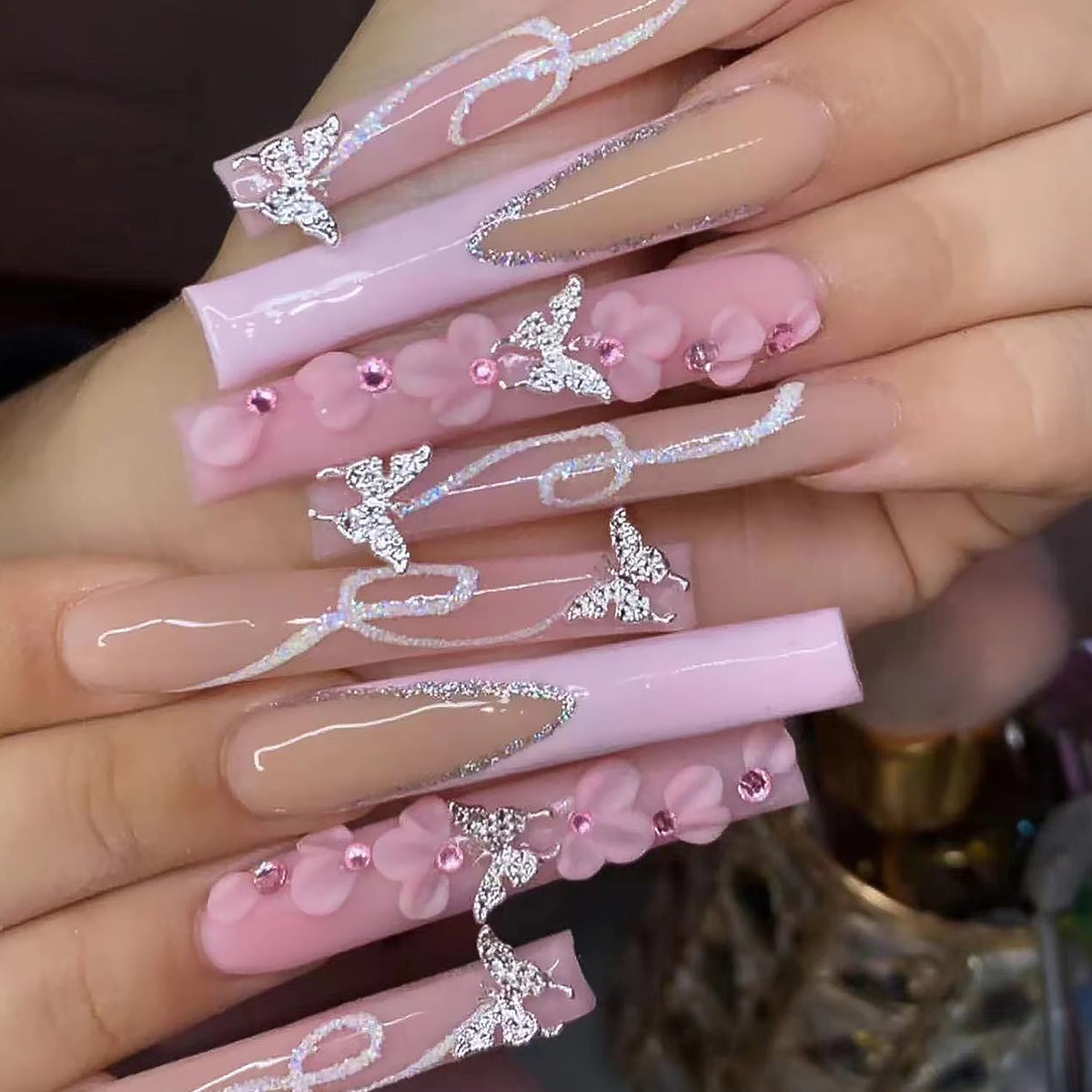 24pcs Short Square Press on Nails French Tip Fake Nails White Flower with Star Design Glitter False Nails Luxury Nail Charms Crafts White Stripes Glue on Nails for Women Manicure Tips