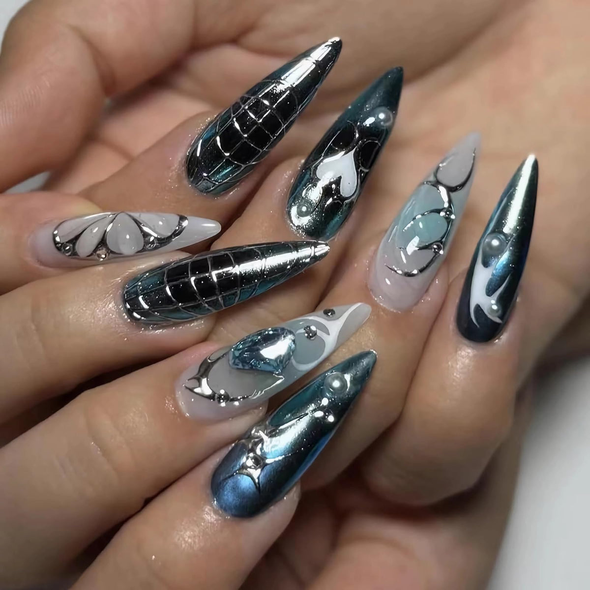 MISUD Press on Nails - Long Stiletto Fake Nails with Bling Glitter, Acrylic Luxury Rhinestone Design 24 pcs