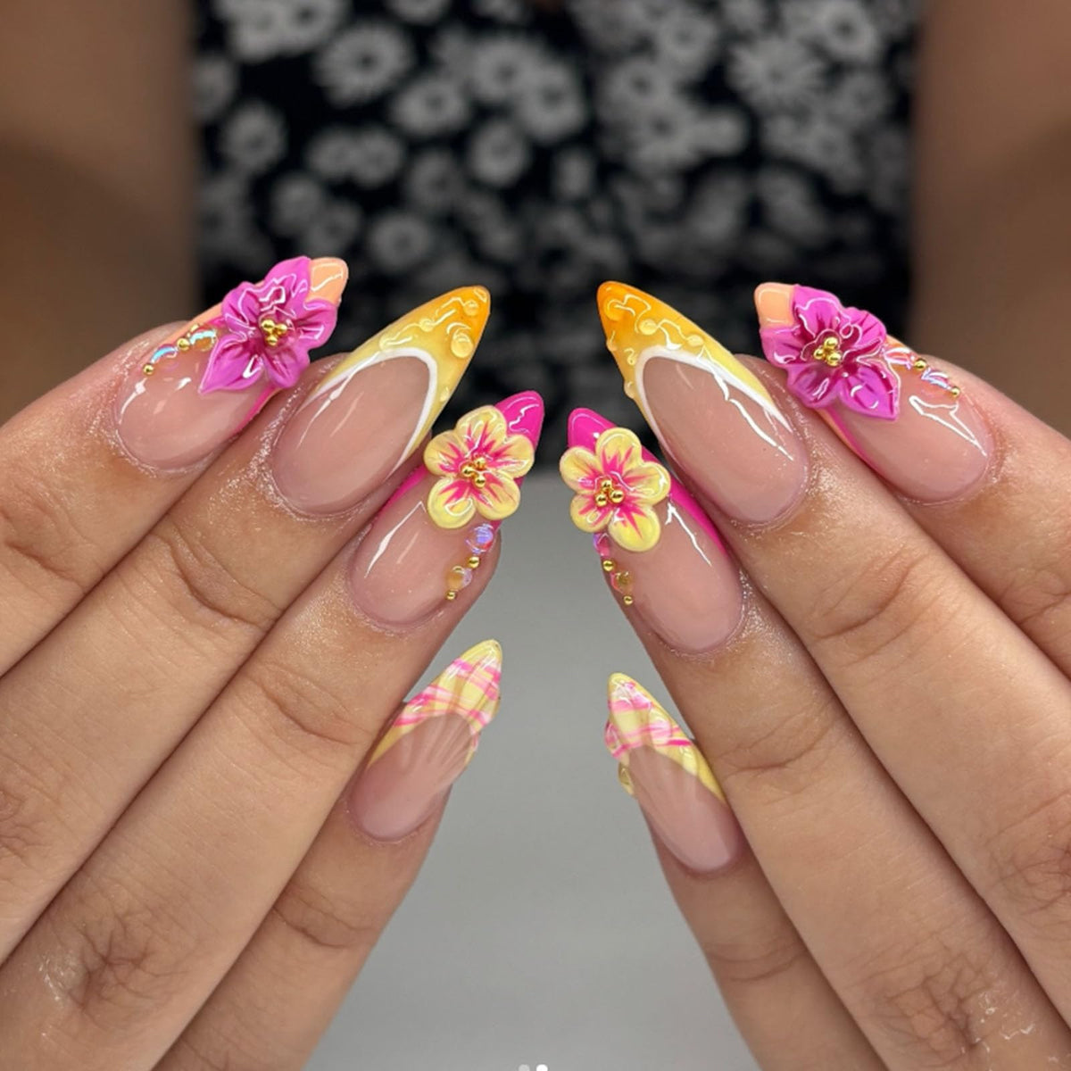 Spring Press on Nails Almond Medium Fake Nails with White Flower Designs French Tip Nails Press ons Light Green False Nails Glossy Glue on Nails Acrylic Nails Nude Stick on Nails for Women 24Pcs