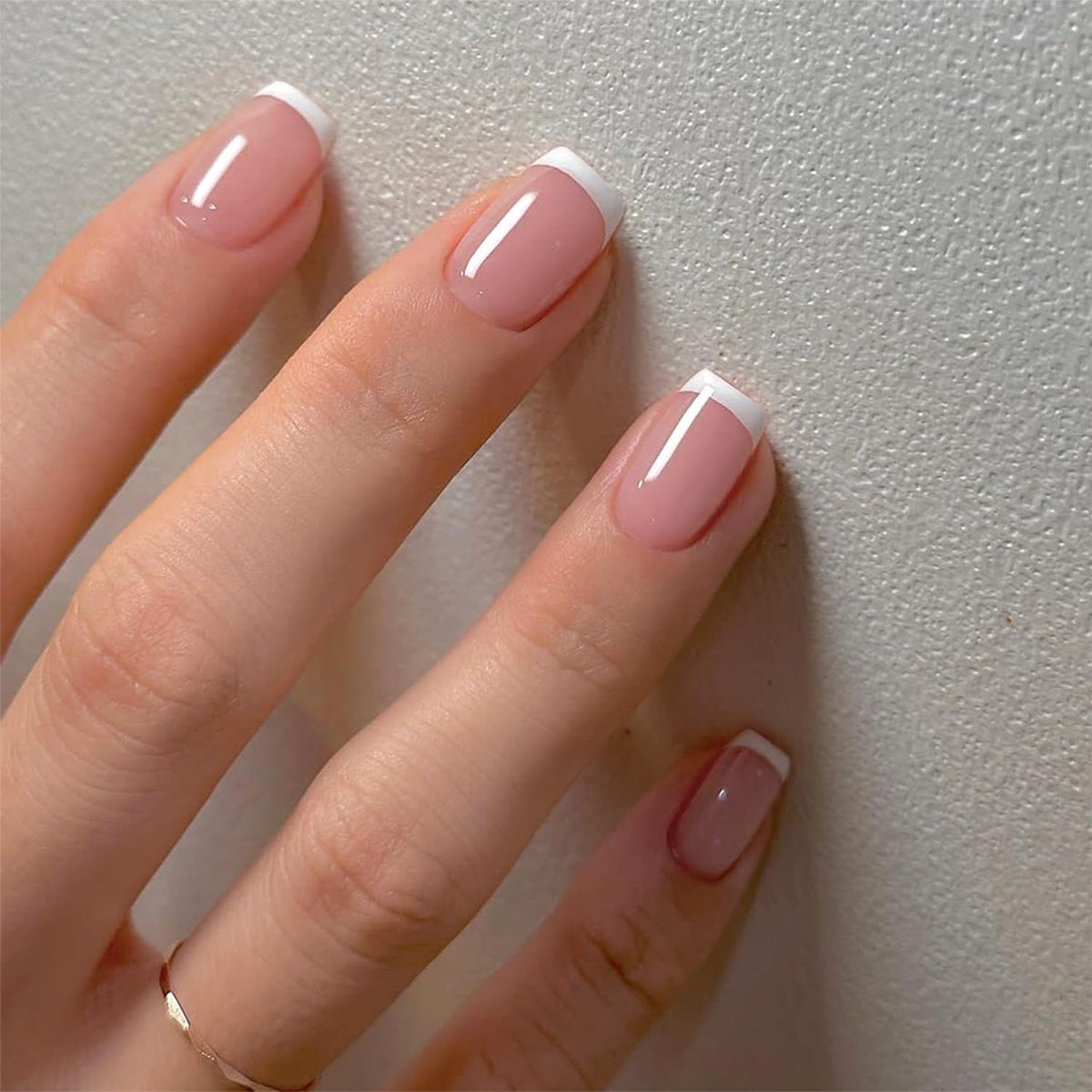 Ombre French Press On Nails Short - IKISKT Fashion Acrylic False Nails, Glue On Nails with Glue Sticker,Fit Perfectly & Natural Stick On Nails - 24PCS Soft UV Gel Fake Nails Kit, Gradient White