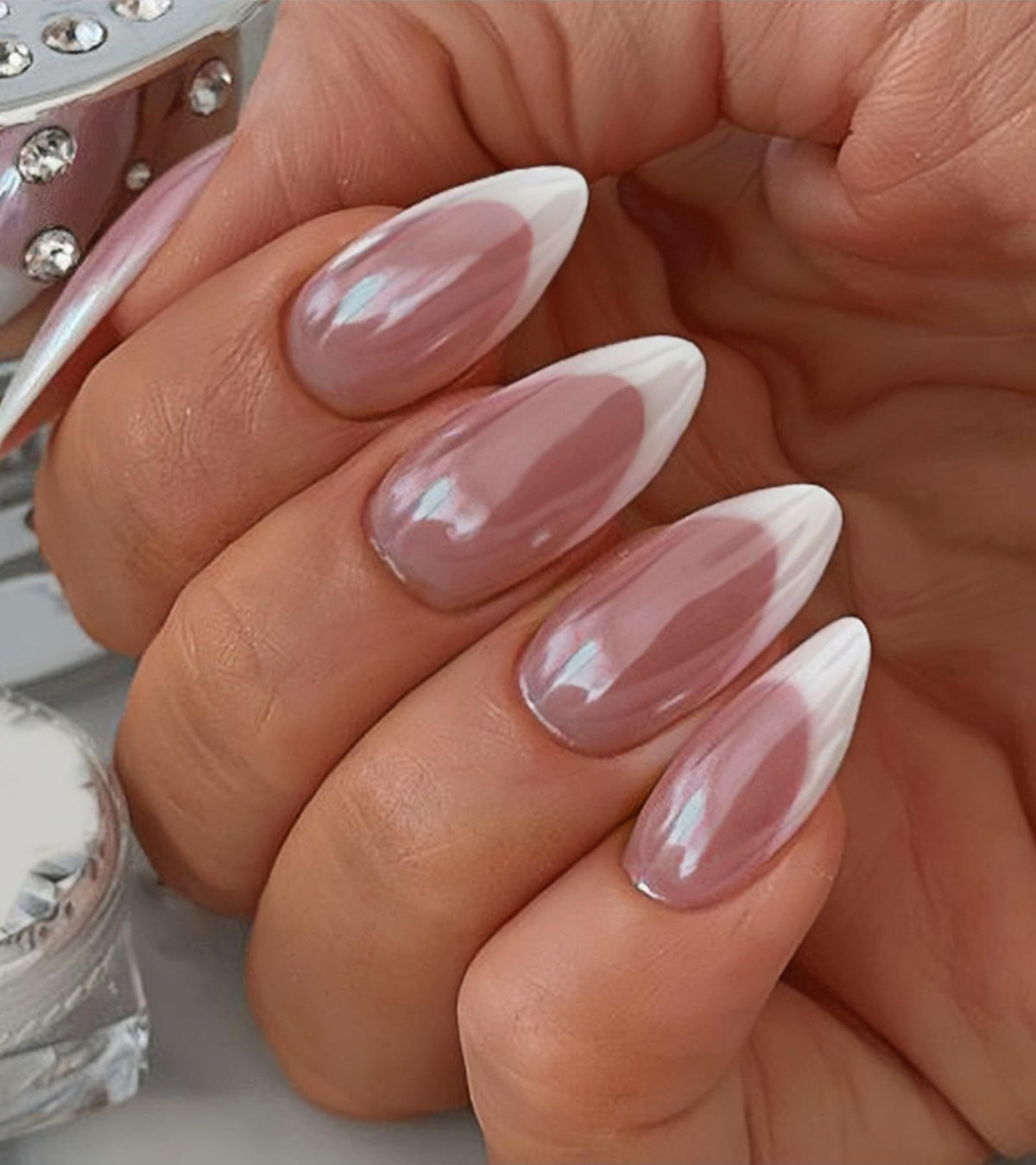 Artquee Press on Nails Short Soft Pink Almond False Tips Glossy Reusable Fake Stick on Nails Kit for Women - 32 Pcs 16 Sizes