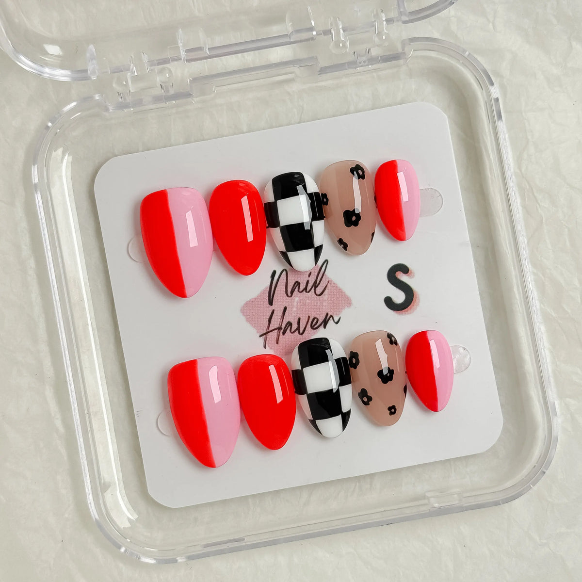 NailHaven| Short Almond Continued Collection - 10 Pcs Handmade Press-On Nails| Cute Acrylic Nails, High Quality Reusable