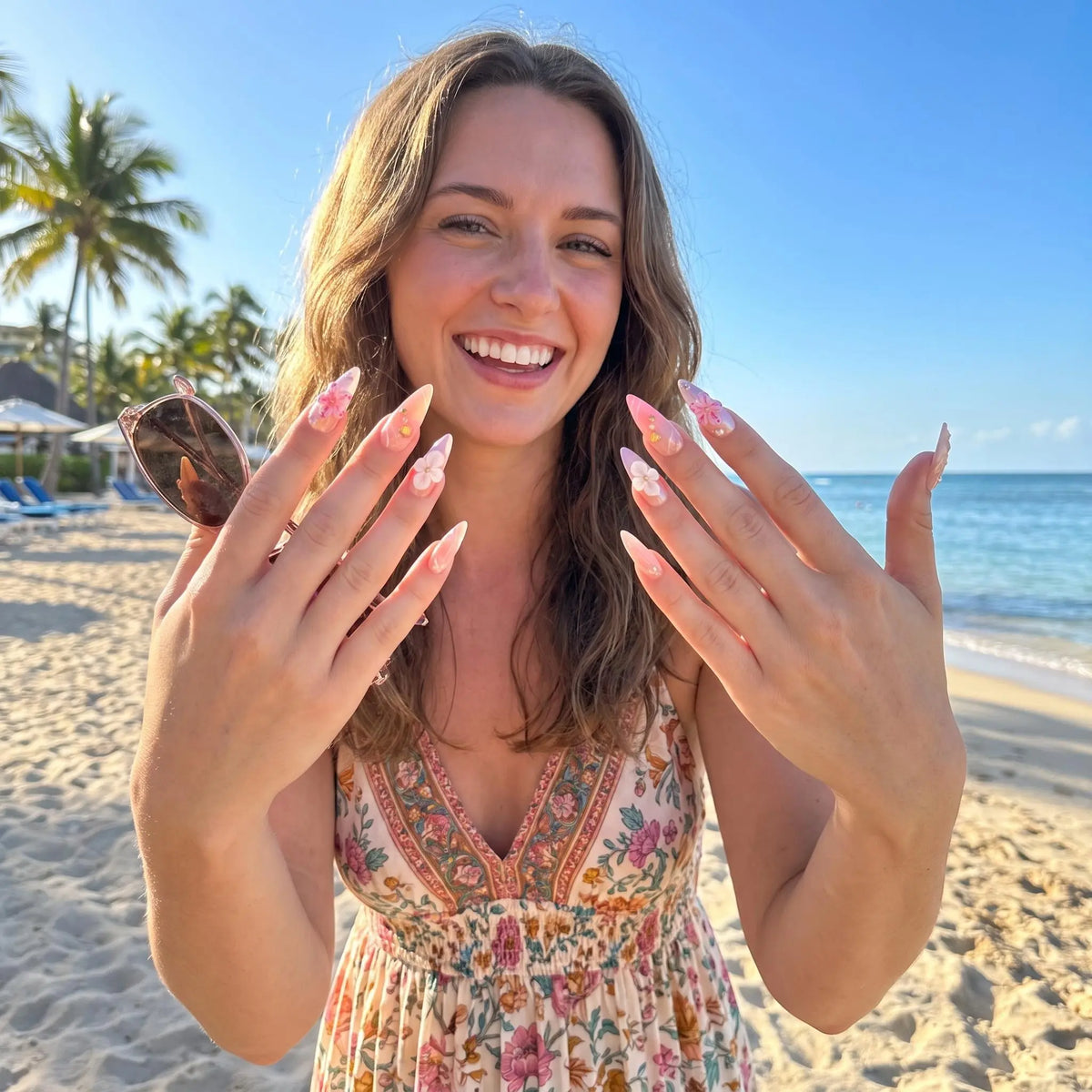 3D Floral Pearl Nail Design Kit, Luxury Pink Nude Nail Art Style with Shell & Star Details, Elegant French Inspired Glossy Manicure Look for Summer Vacation, Wedding, Date Night & Everyday Beauty
