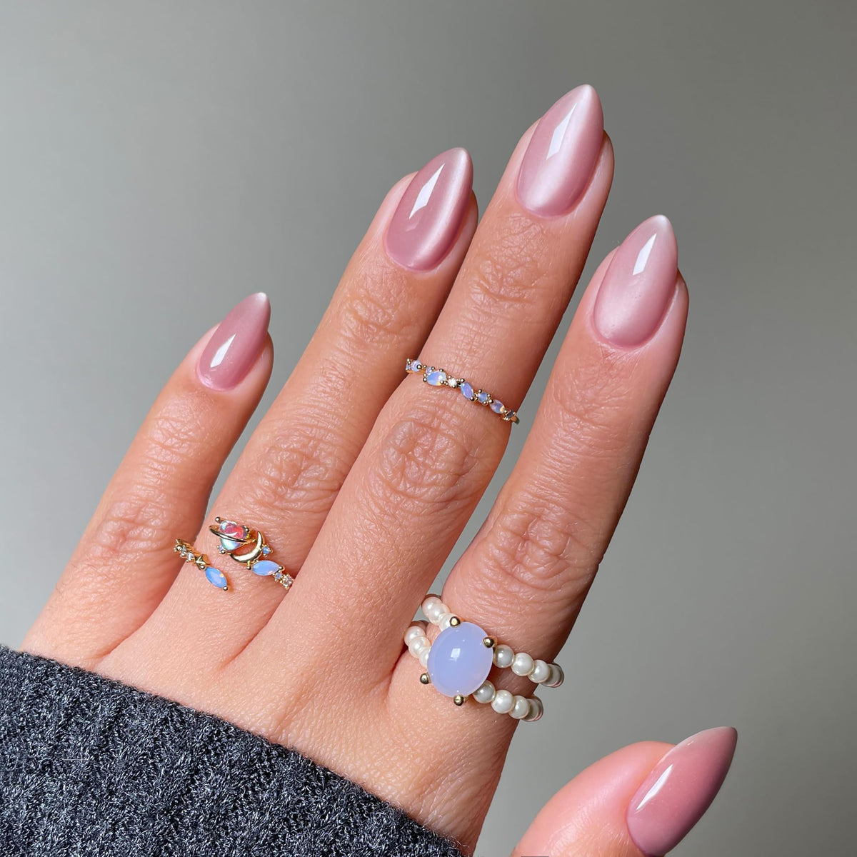 Qsnidy Press on Nails Almond, Ombre Nude to White, Glossy Fake Nails