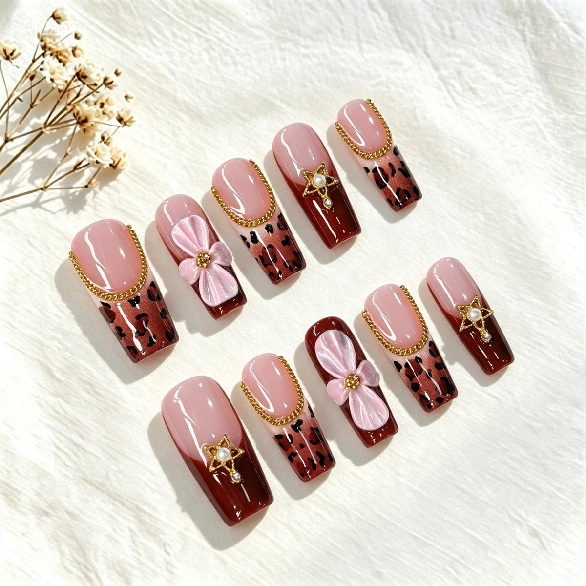 Luxury Handmade Press on Nails Long Coffin Fake Nails Rhinestone Crystal Full Cover False Nails with Glue with Designs Sparkly Long Acrylic Nail Reusable Stick on Nail for Women 10Pcs(Size M)