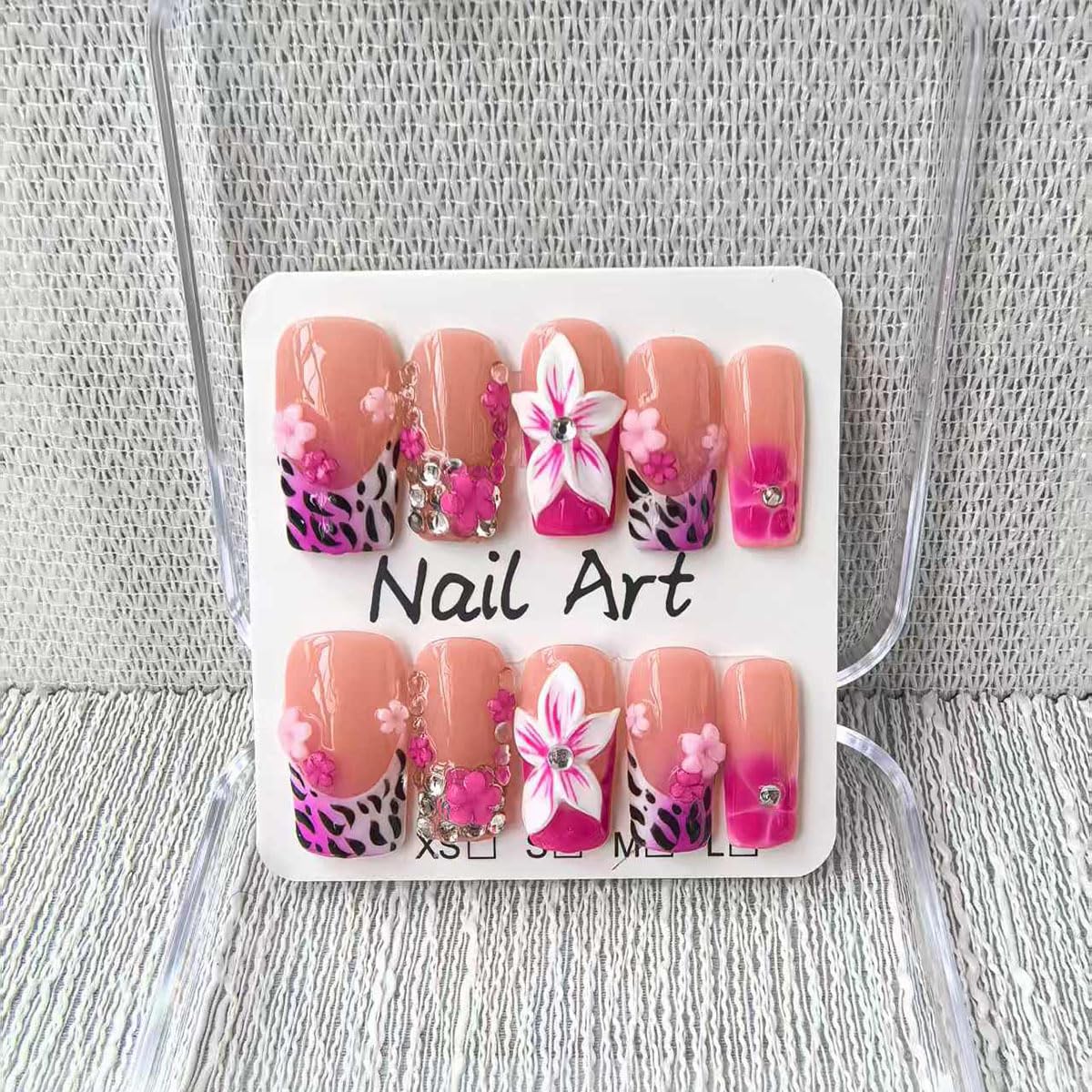 Handmade Press on Nails Medium Square Fake Nails Green Ombre French Tip with 3D Flower Designs luxury Rhinestones Glossy Cute Acrylic Nails for Women 10pcs (Size M）